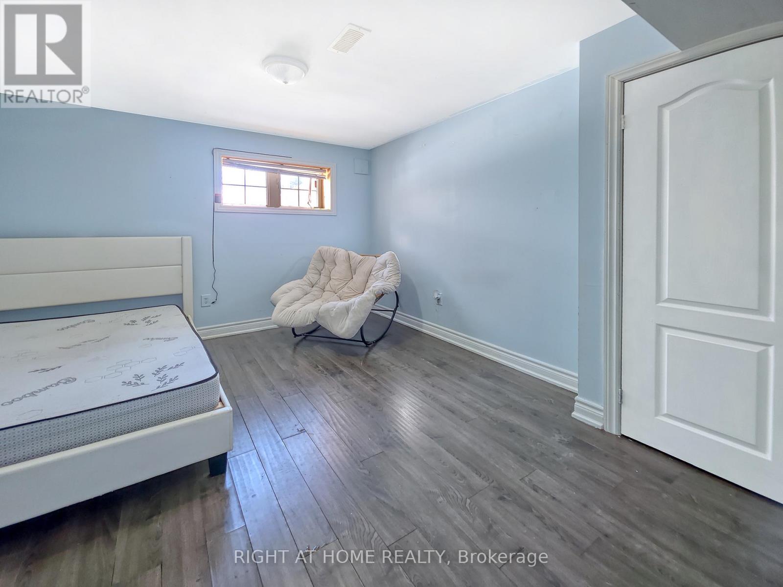 68 Elmcrest Drive, Brampton, Ontario  L6Y 5Z2 - Photo 22 - W12785310