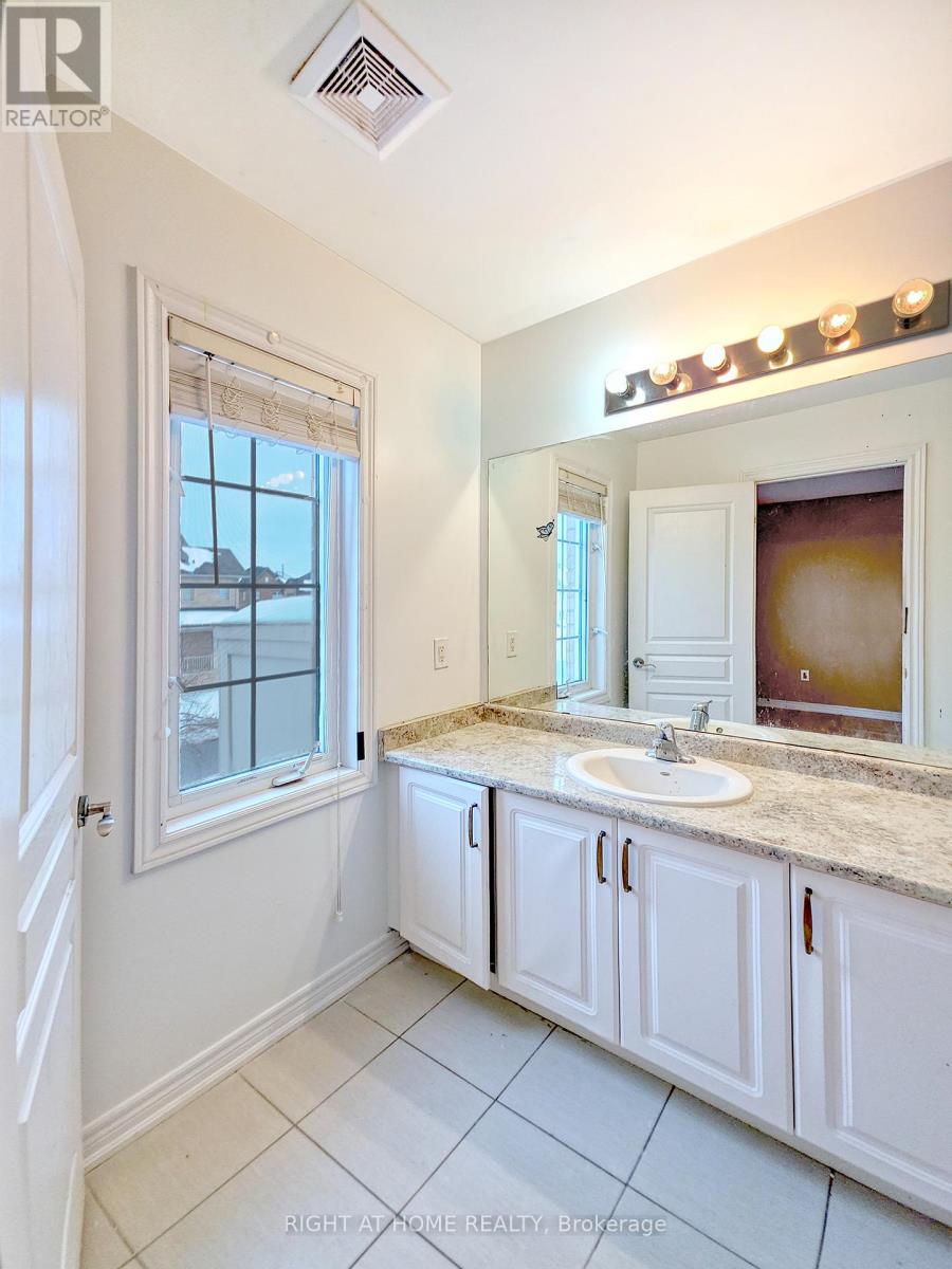 68 Elmcrest Drive, Brampton, Ontario  L6Y 5Z2 - Photo 26 - W12785310