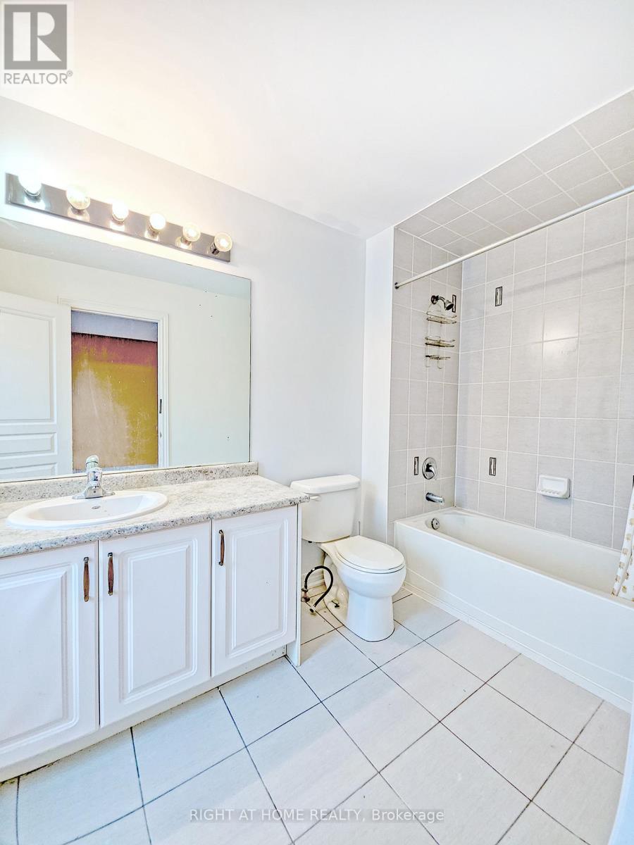 68 Elmcrest Drive, Brampton, Ontario  L6Y 5Z2 - Photo 28 - W12785310