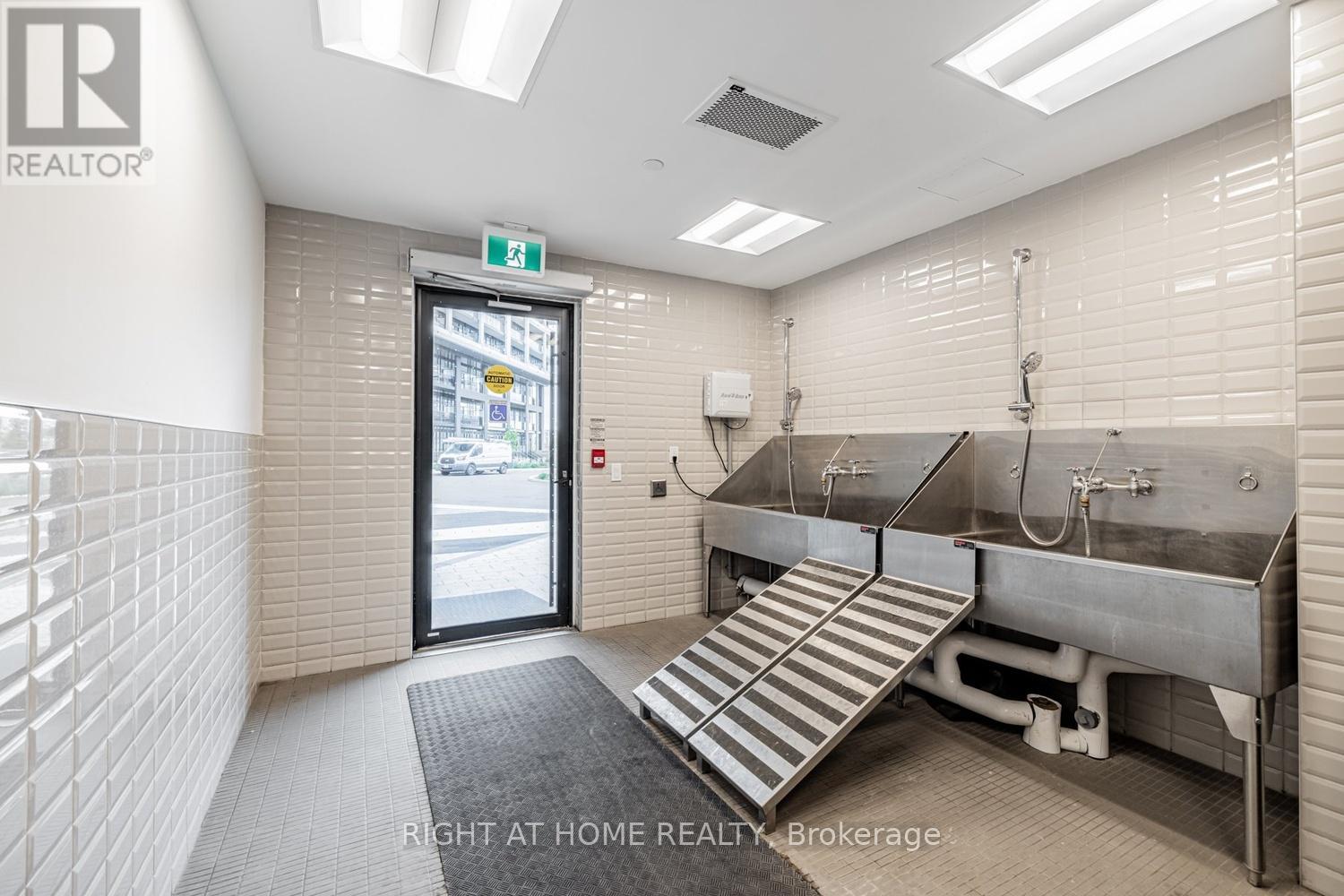 224 - 50 George Butchart Drive, Toronto, Ontario  M3K 0C9 - Photo 32 - W12785322