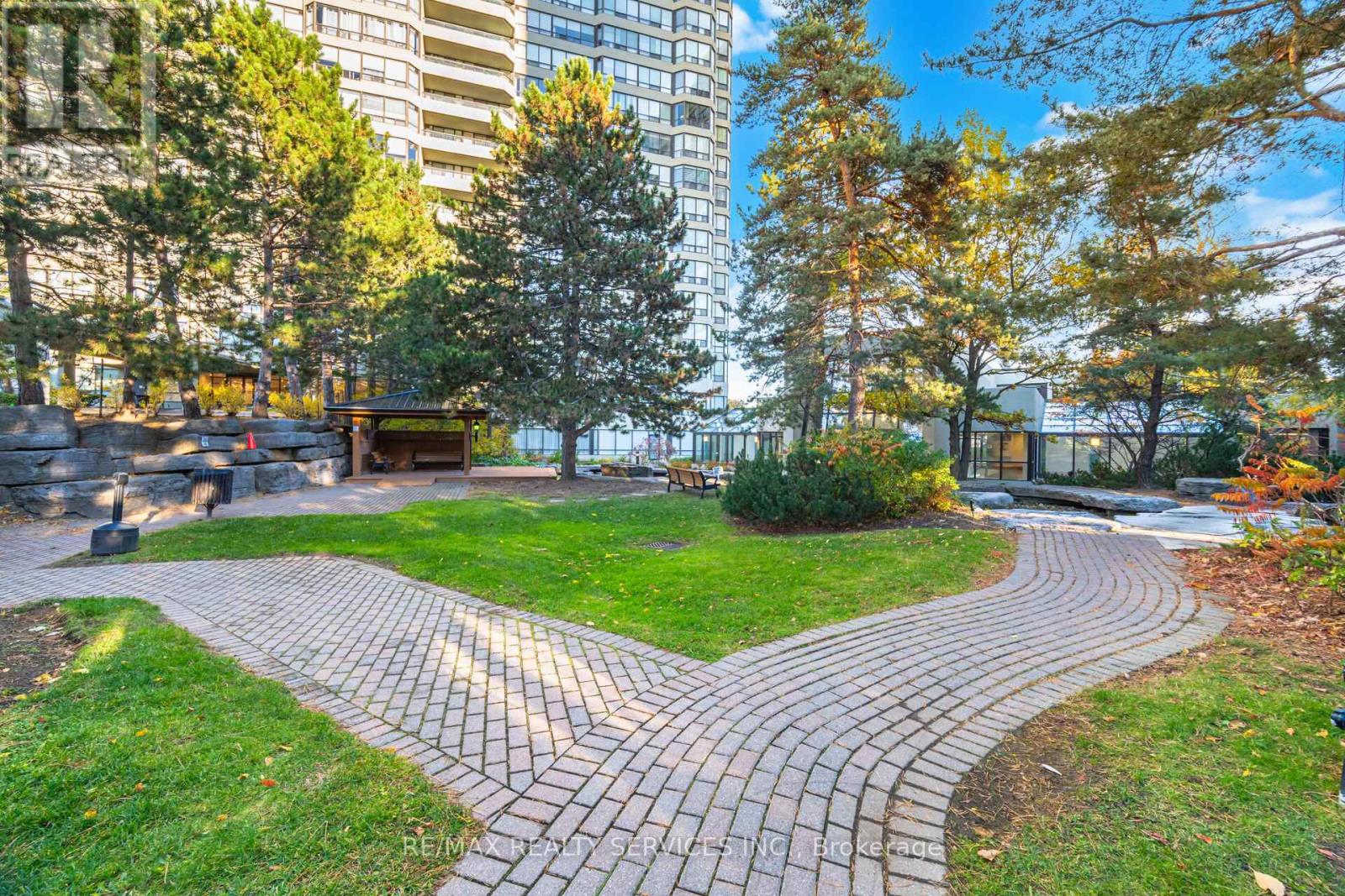 1502 - 22 Hanover Road, Brampton, Ontario  L6S 5K7 - Photo 26 - W12785336