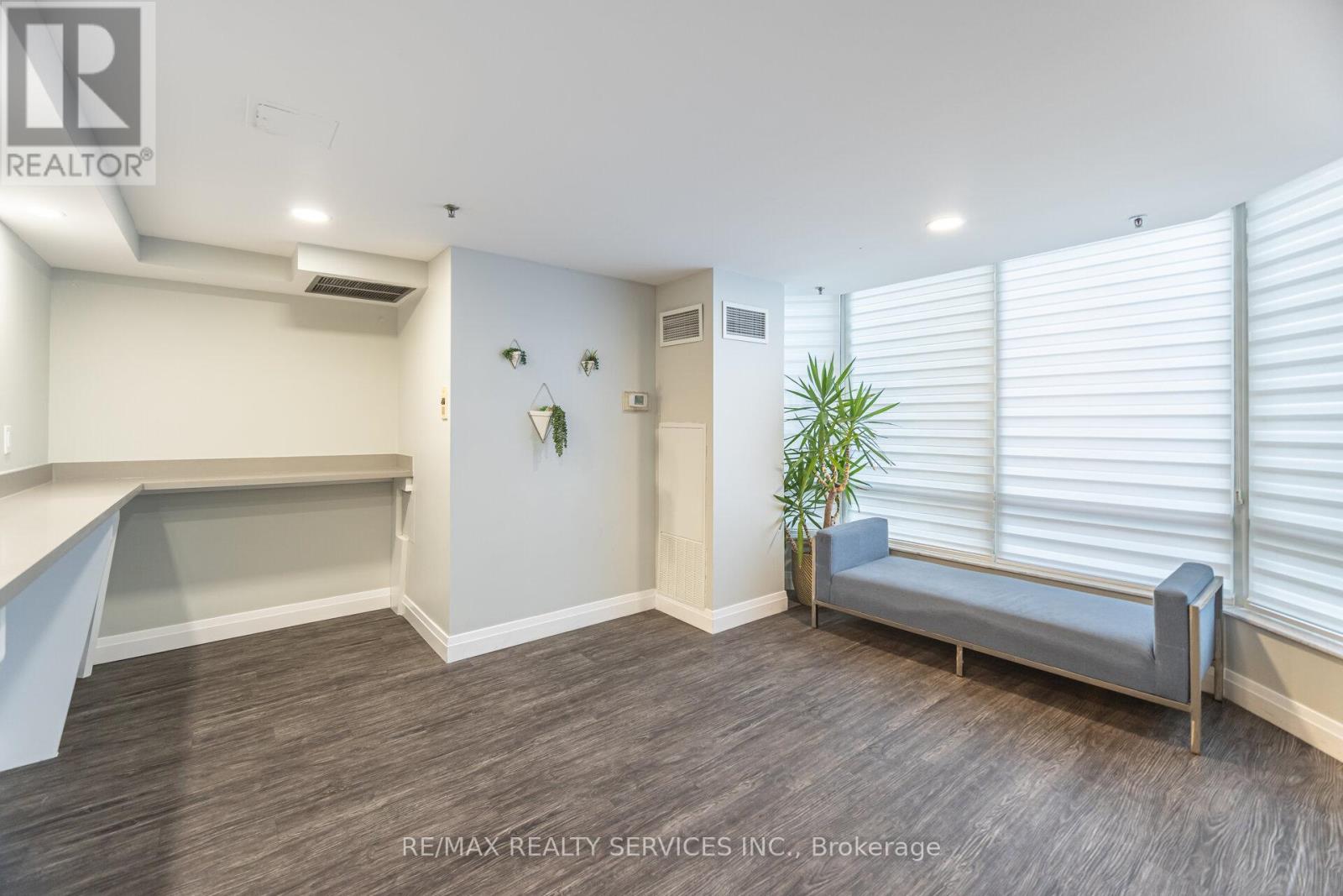 1502 - 22 Hanover Road, Brampton, Ontario  L6S 5K7 - Photo 35 - W12785336