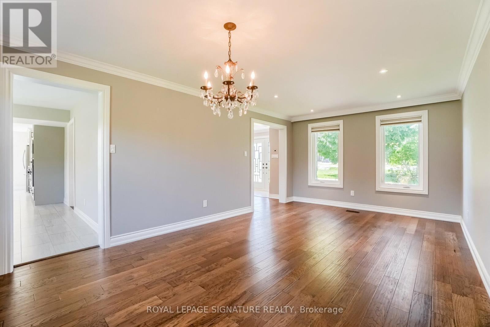 9 Elite Road, Caledon, Ontario  L7K 0L2 - Photo 9 - W12785358