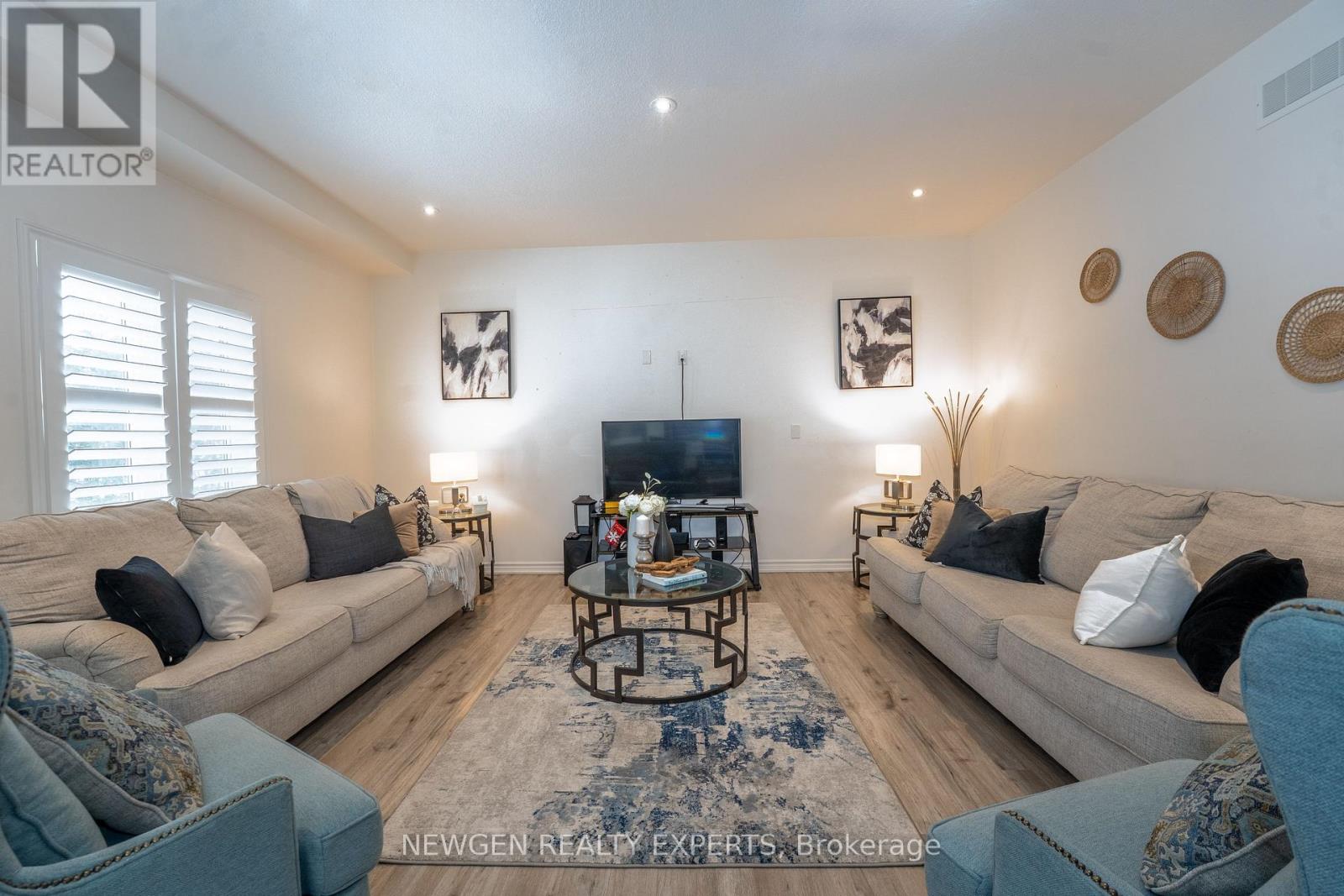 11 Peterson Street, Blandford-Blenheim, Ontario  N0J 1G0 - Photo 17 - X12785262