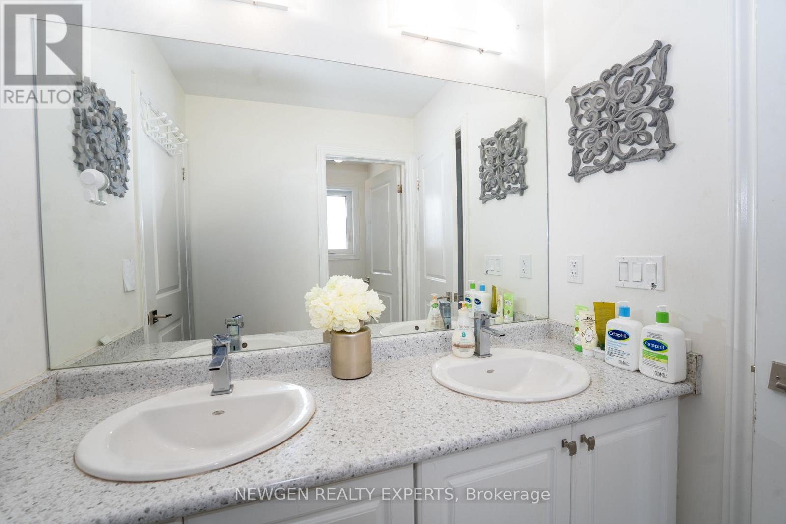 11 Peterson Street, Blandford-Blenheim, Ontario  N0J 1G0 - Photo 37 - X12785262