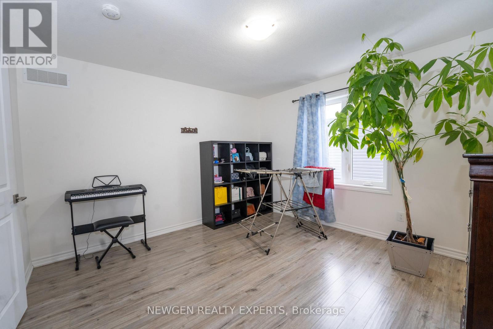 11 Peterson Street, Blandford-Blenheim, Ontario  N0J 1G0 - Photo 39 - X12785262