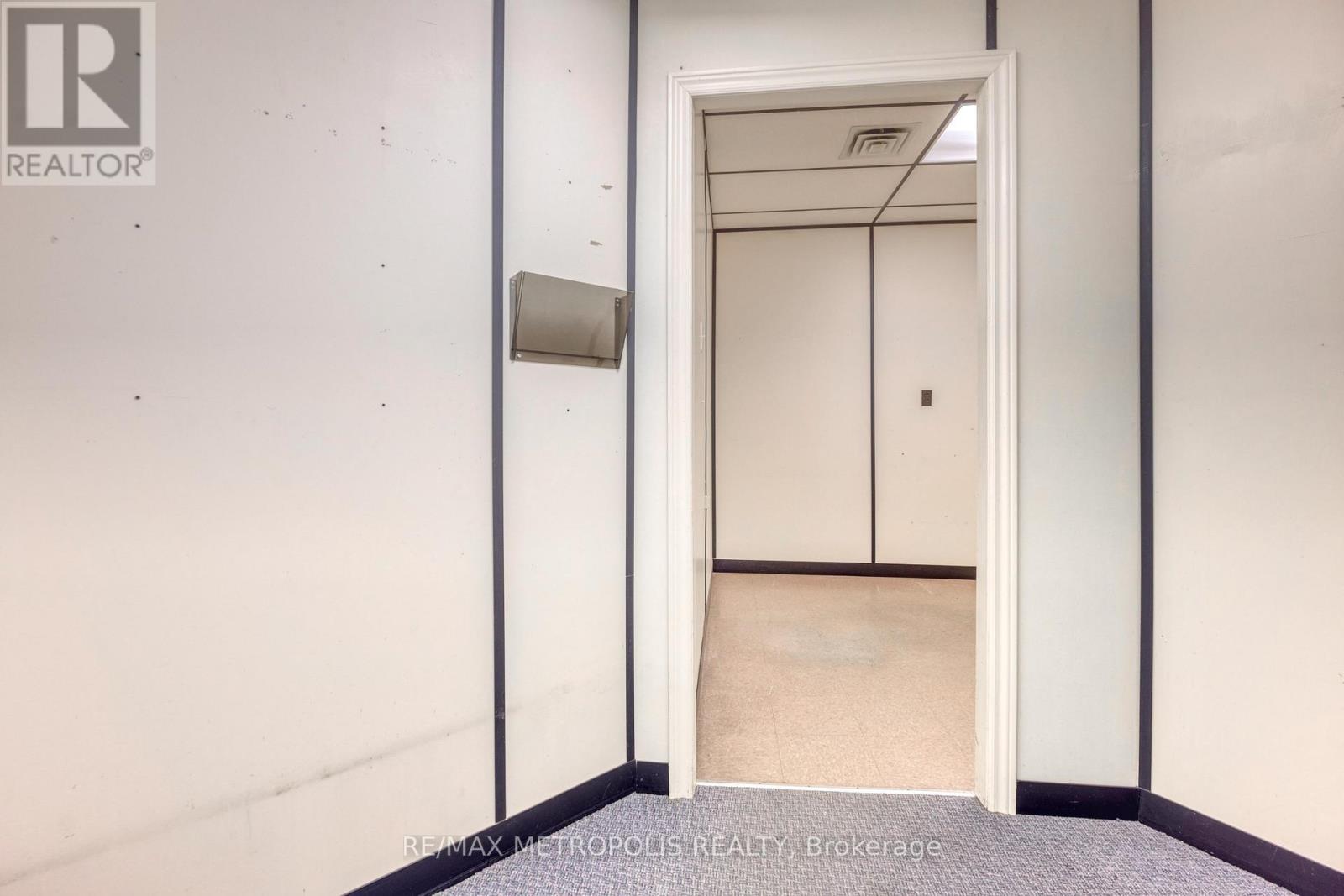 A - 373 Vidal Street S, Sarnia, Ontario  N7T 2V3 - Photo 11 - X12785300