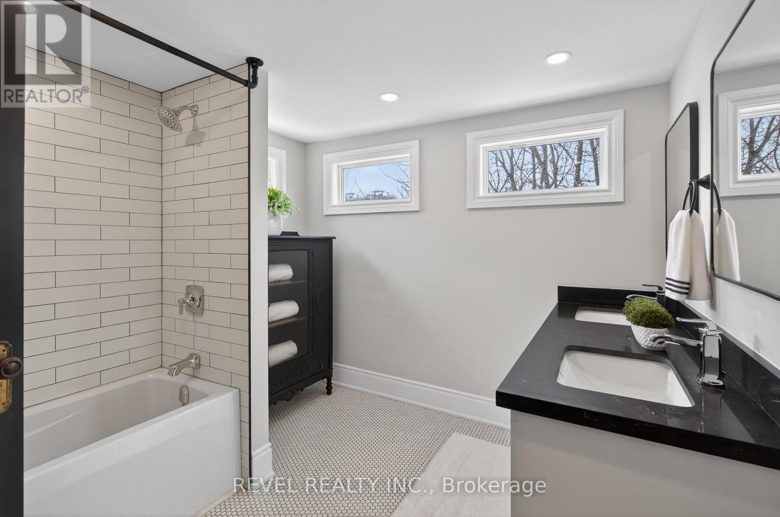 161 Connaught Avenue N, Hamilton, Ontario  L8L 6Z4 - Photo 27 - X12785320