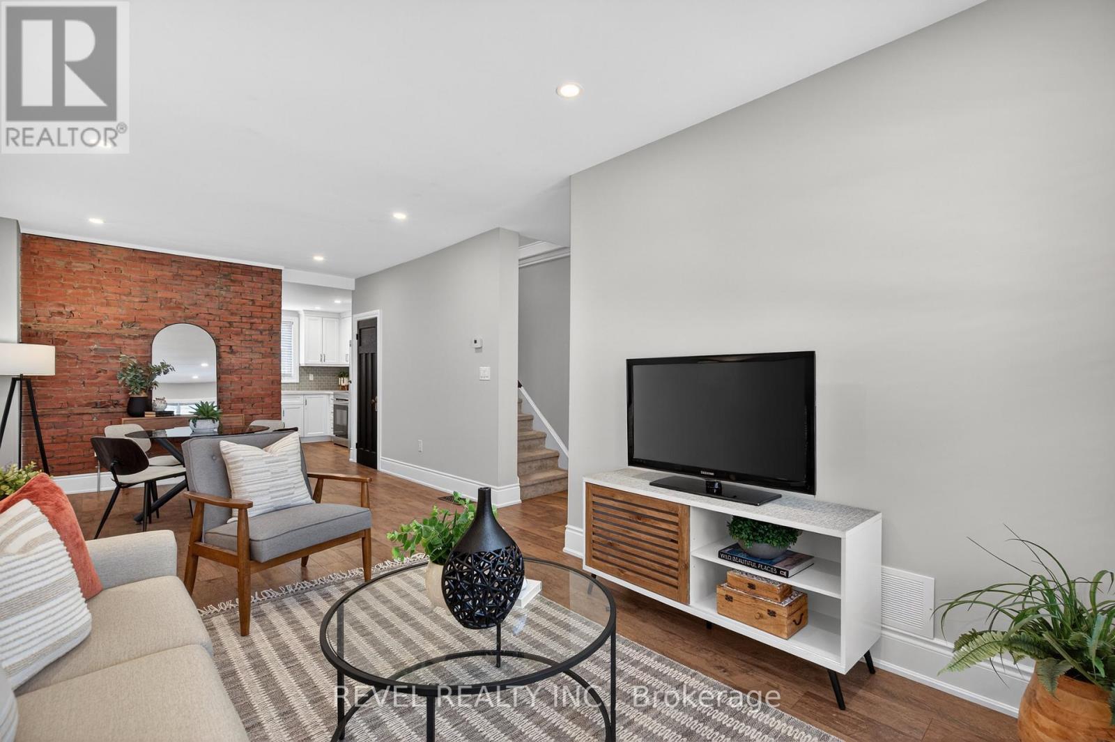 161 Connaught Avenue N, Hamilton, Ontario  L8L 6Z4 - Photo 7 - X12785320