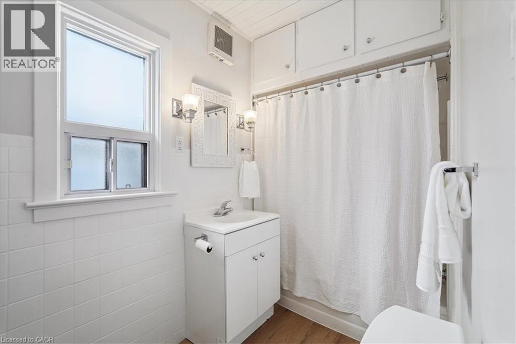 135 Deane Avenue, Oakville, Ontario  L6K 1N2 - Photo 12 - 40804954