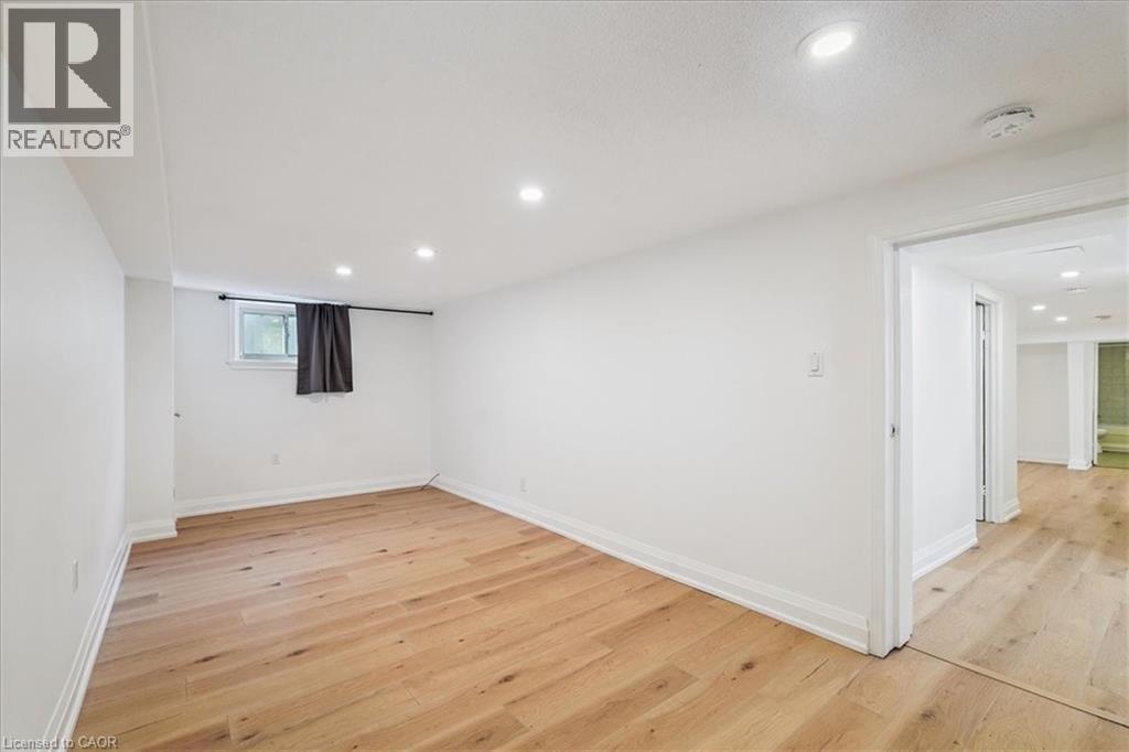 135 Deane Avenue, Oakville, Ontario  L6K 1N2 - Photo 24 - 40804954