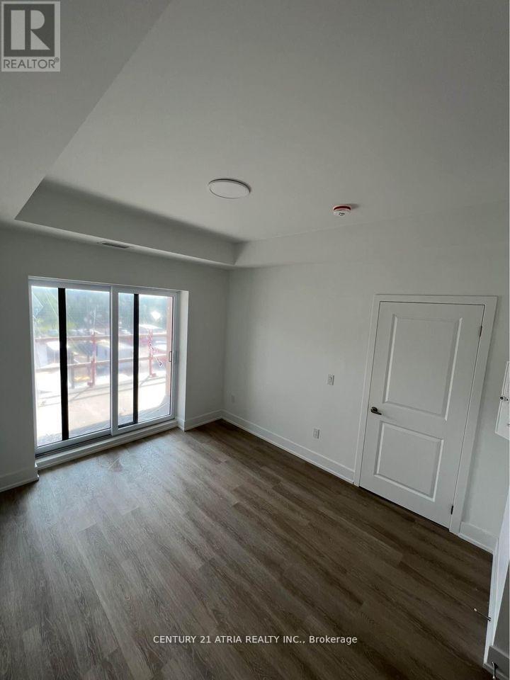 303 - 19a West Street N, Kawartha Lakes, Ontario  K9V 1C4 - Photo 10 - X12265447