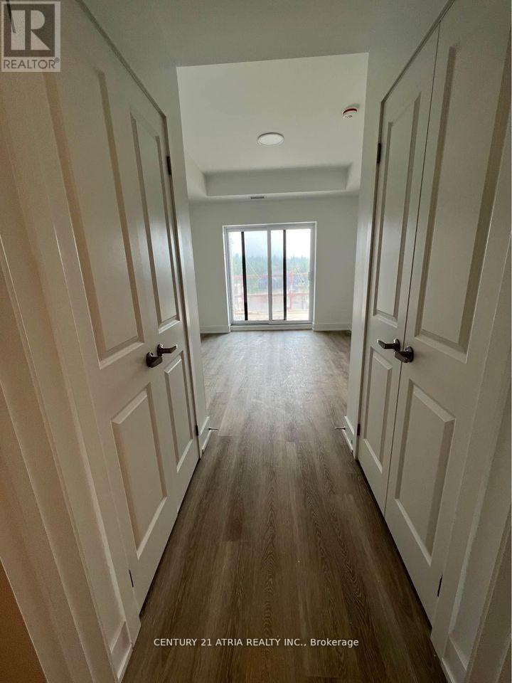 303 - 19a West Street N, Kawartha Lakes, Ontario  K9V 1C4 - Photo 9 - X12265447