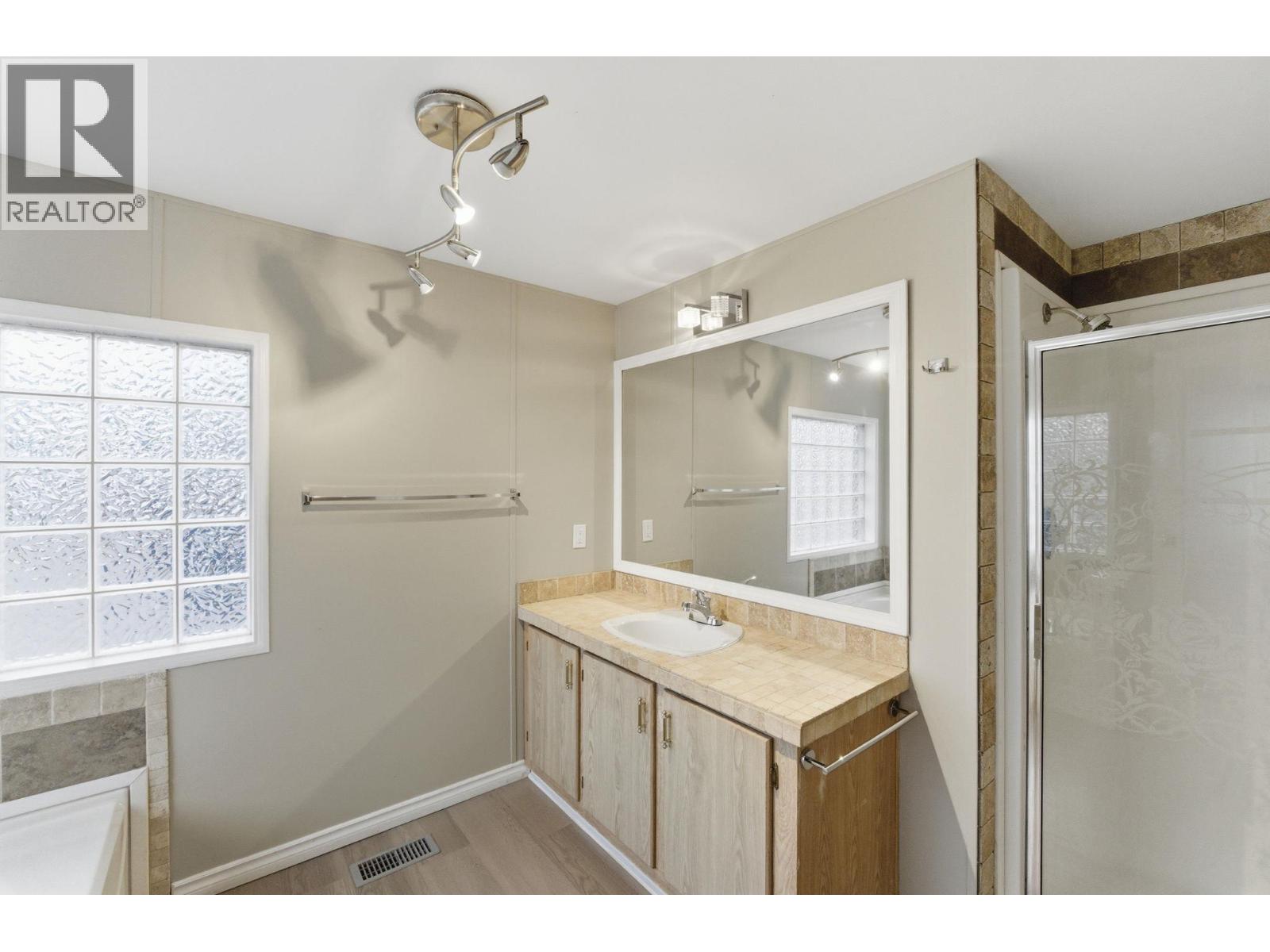 2005 Boucherie Road Unit# 98, Westbank, British Columbia  V4T 1R4 - Photo 19 - 10375087