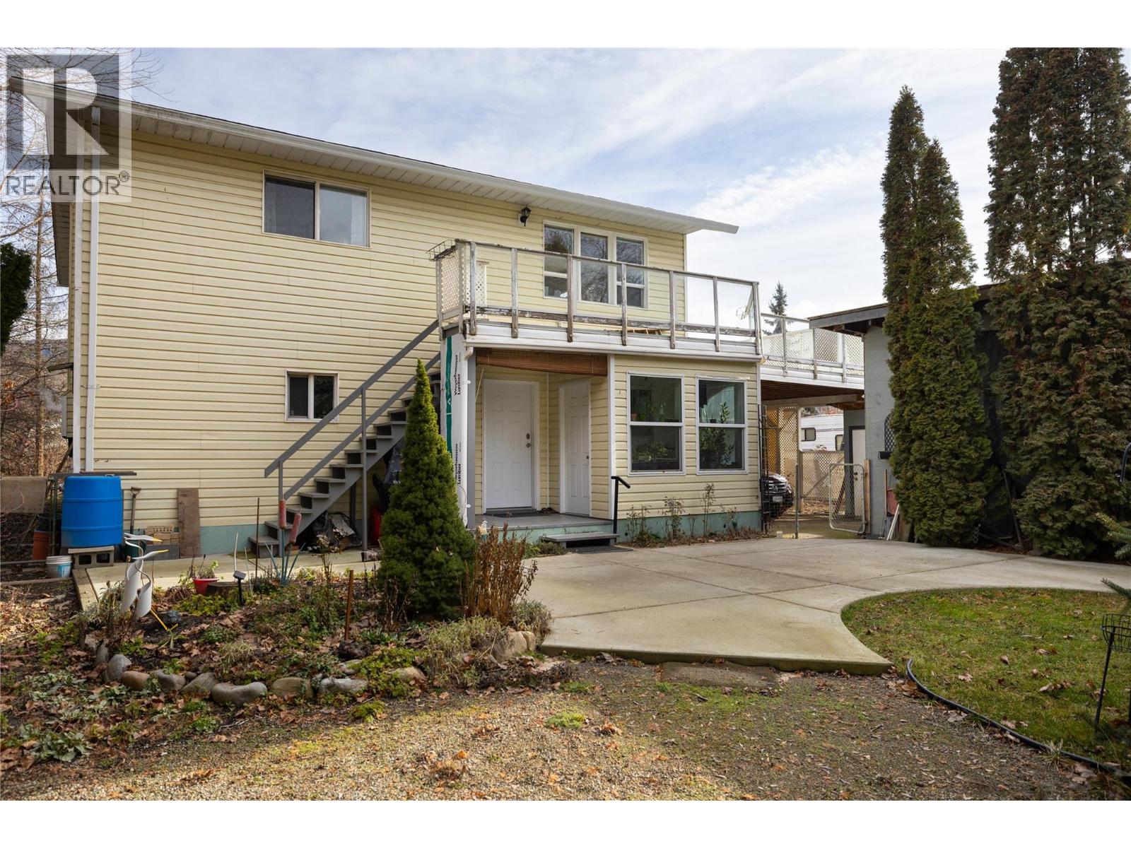 6292 Stickle Road, Vernon, British Columbia  V1B 3R2 - Photo 12 - 10375900