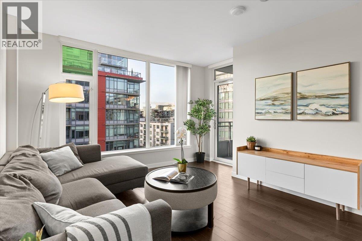 805 1708 Ontario Street, Vancouver, British Columbia  V5T 0J7 - Photo 1 - R3089560