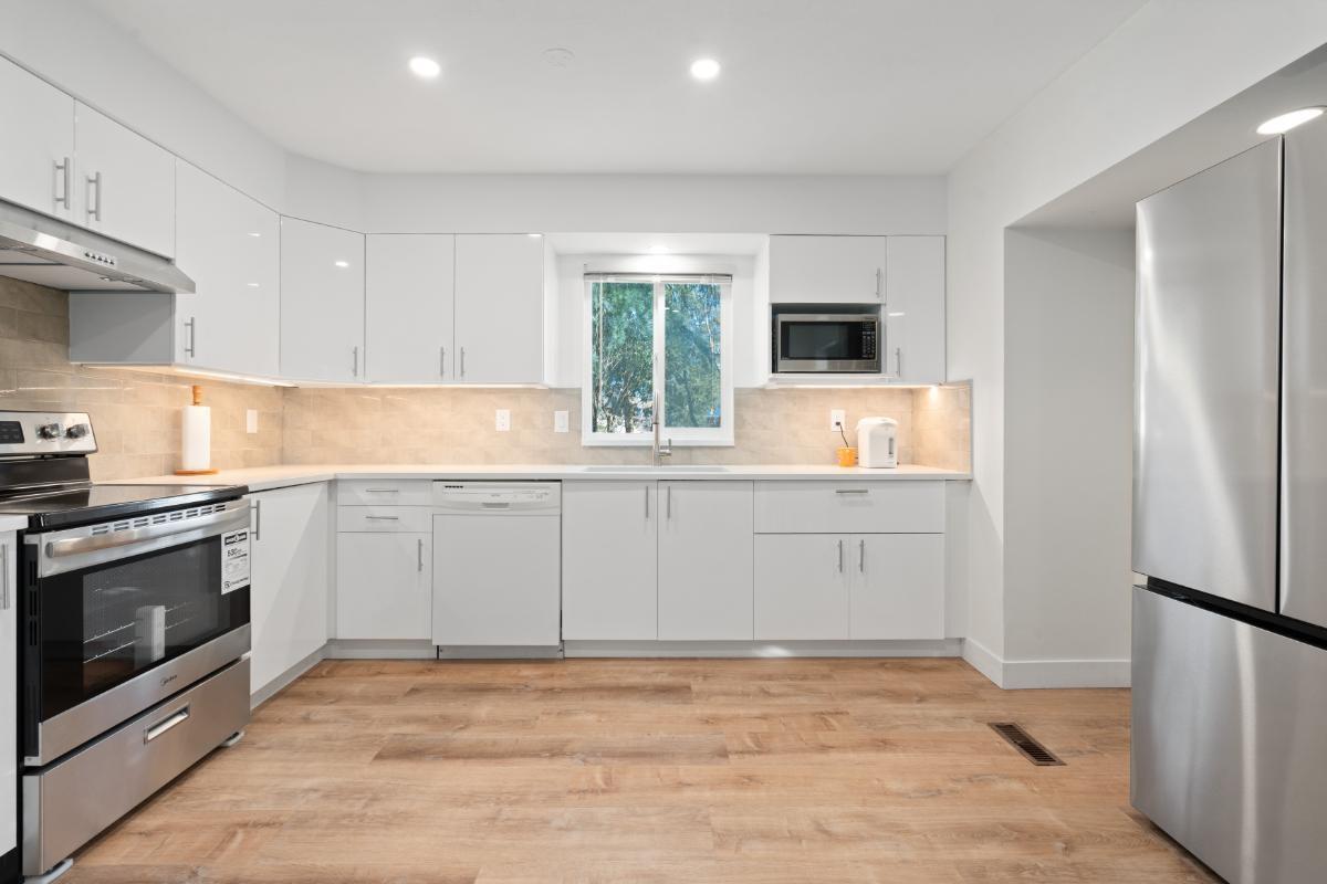 13363 65a Avenue, Surrey, British Columbia  V3W 8T2 - Photo 7 - R3088126