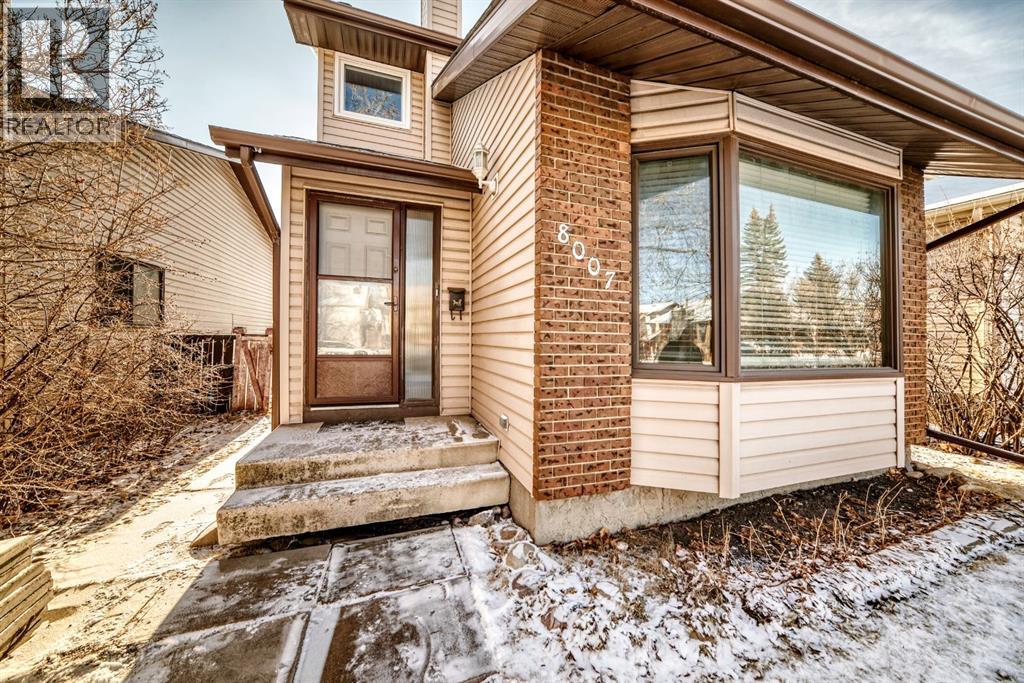 8007 Ranchview Drive Nw, Calgary, Alberta  T3G 1S7 - Photo 2 - A2281459