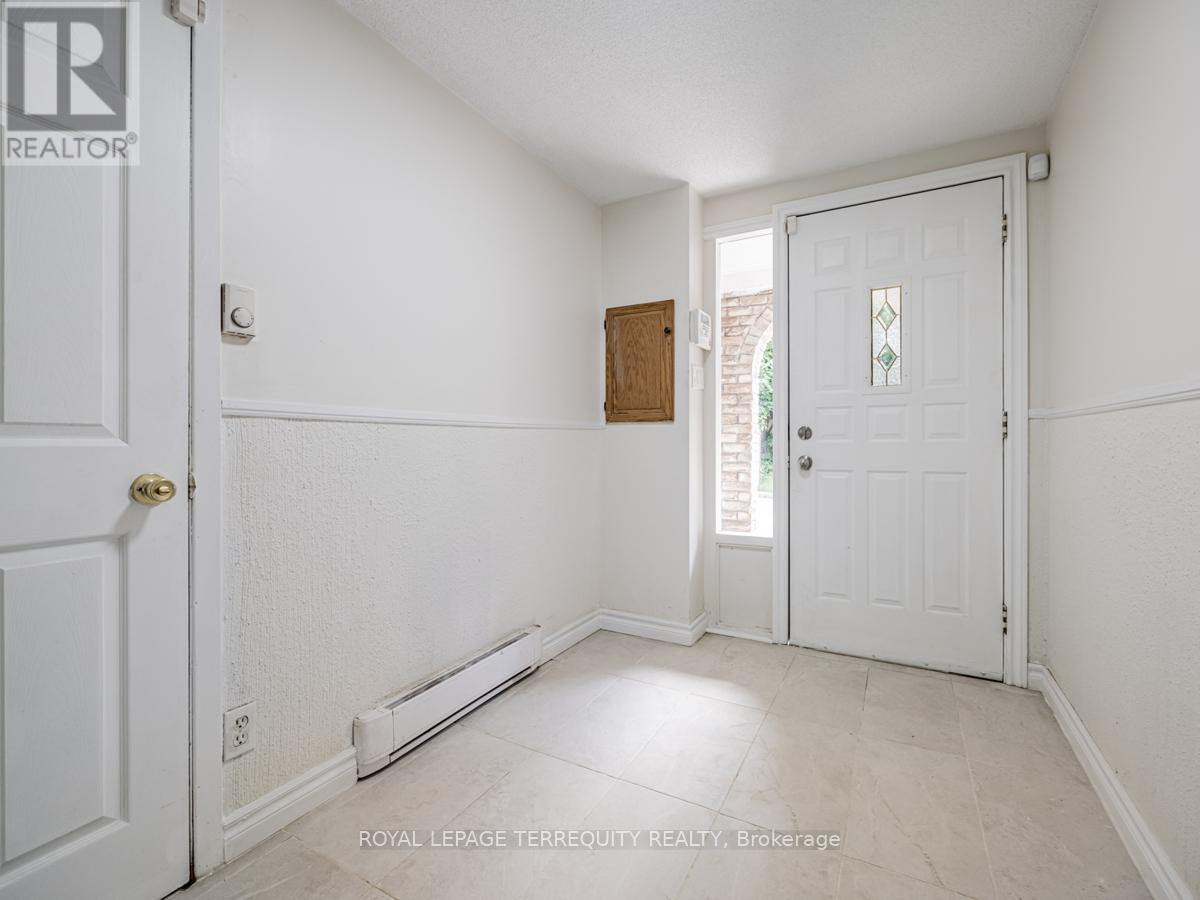 23 - 21 Rockwood Drive, Toronto, Ontario  M1M 3M9 - Photo 2 - E12785370
