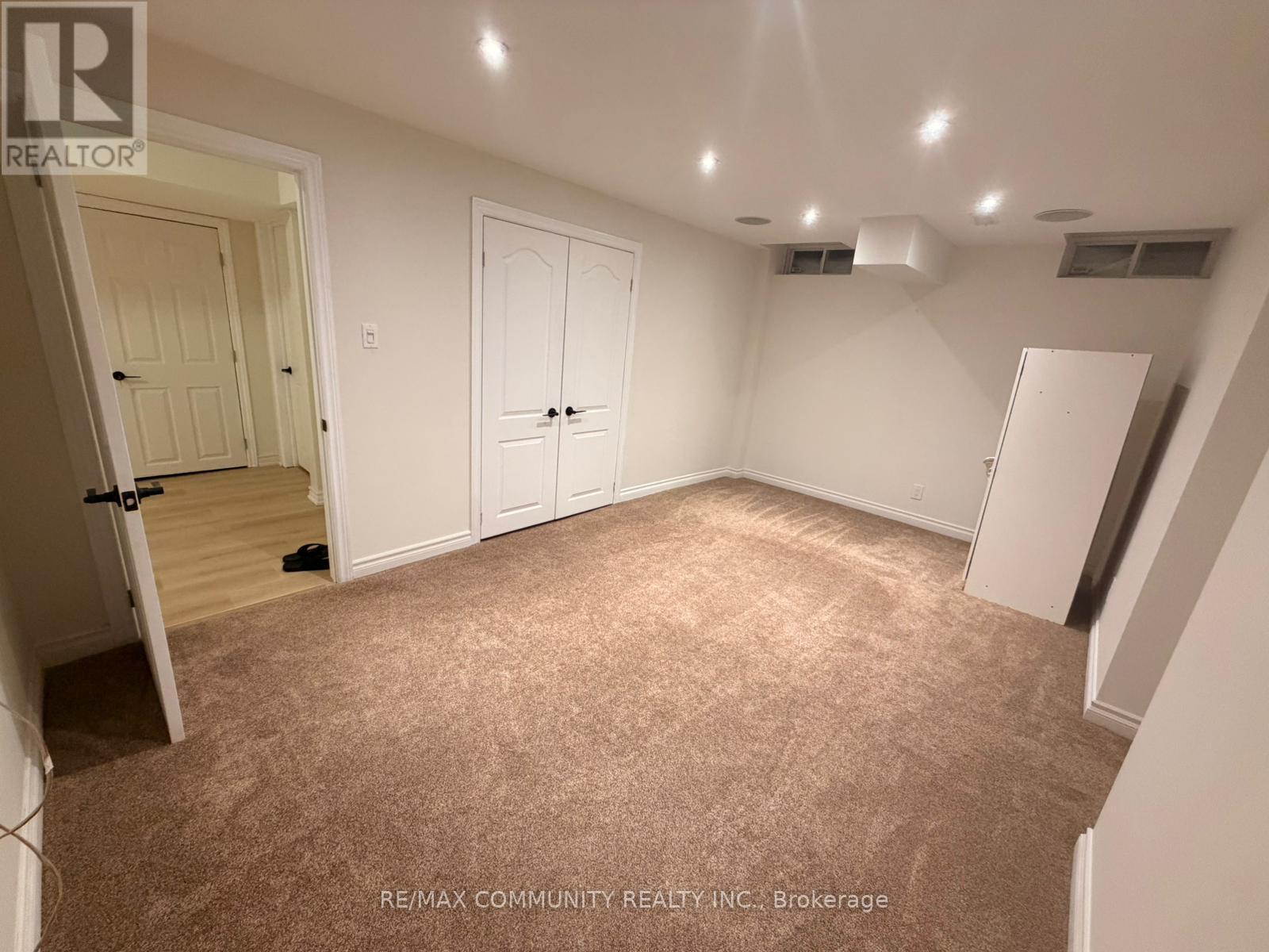 Bsmnt - 644 Blackwood Boulevard, Oshawa, Ontario  L1K 0G7 - Photo 8 - E12785378