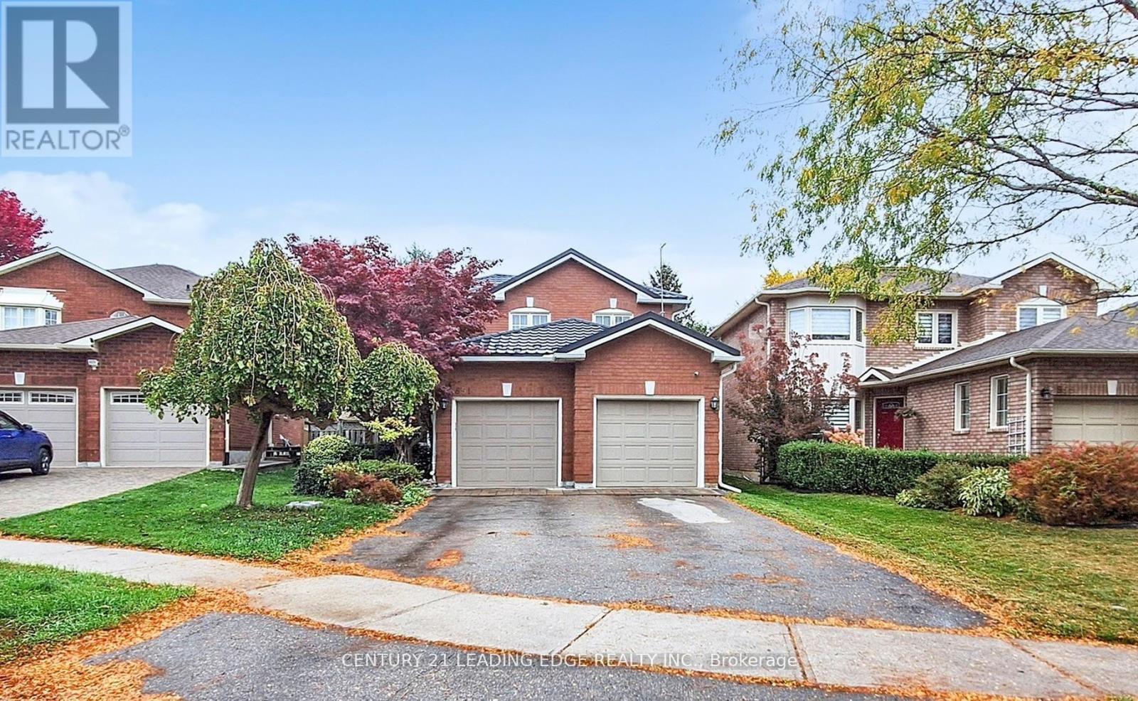 851 Hilton Boulevard, Newmarket, Ontario  L3X 2H7 - Photo 2 - N12785388