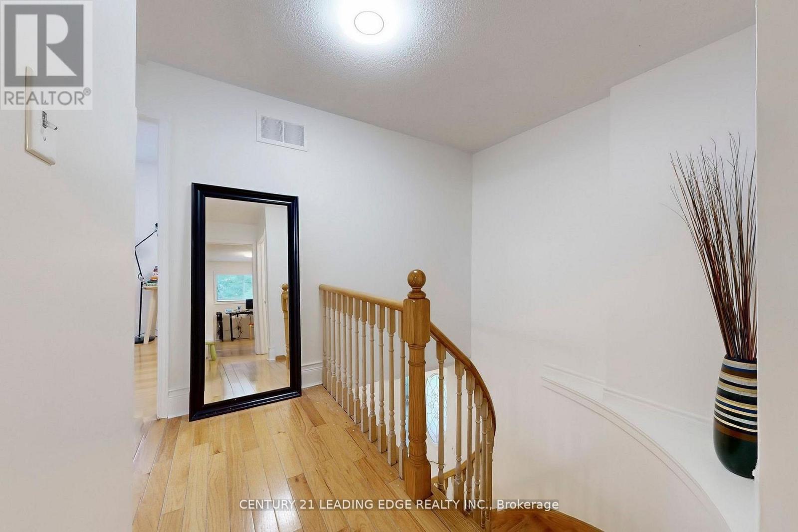 851 Hilton Boulevard, Newmarket, Ontario  L3X 2H7 - Photo 26 - N12785388