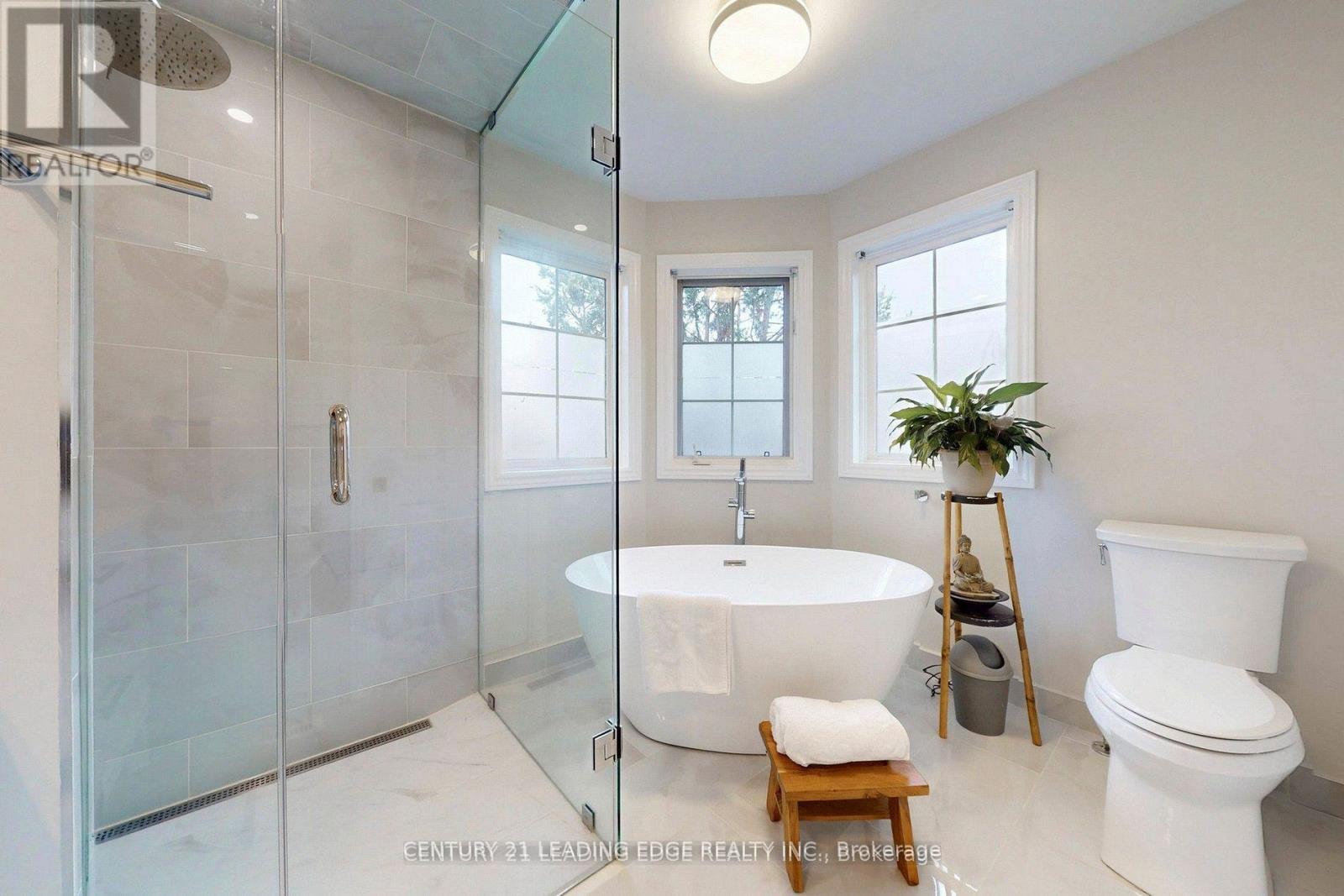 851 Hilton Boulevard, Newmarket, Ontario  L3X 2H7 - Photo 32 - N12785388