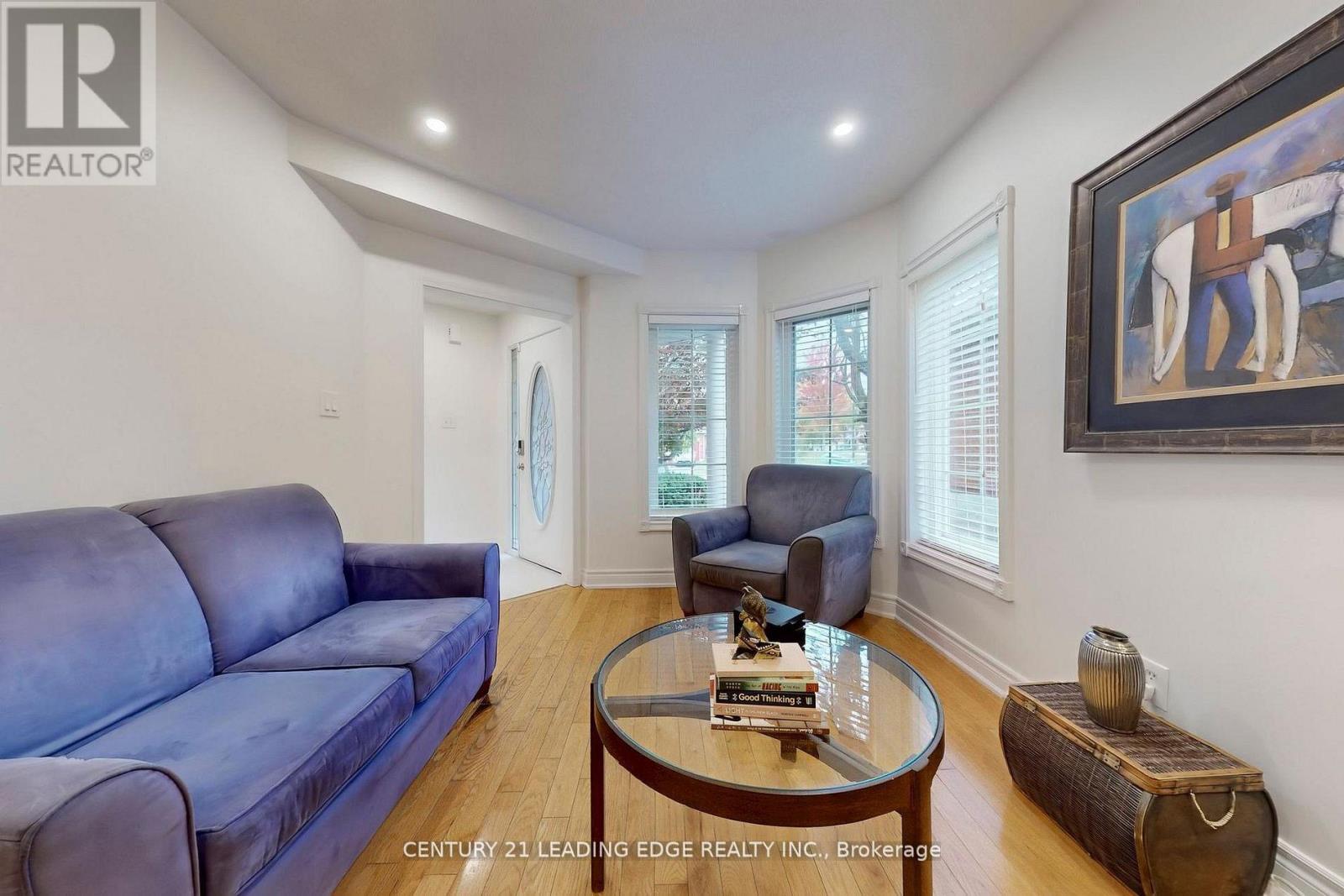 851 Hilton Boulevard, Newmarket, Ontario  L3X 2H7 - Photo 6 - N12785388