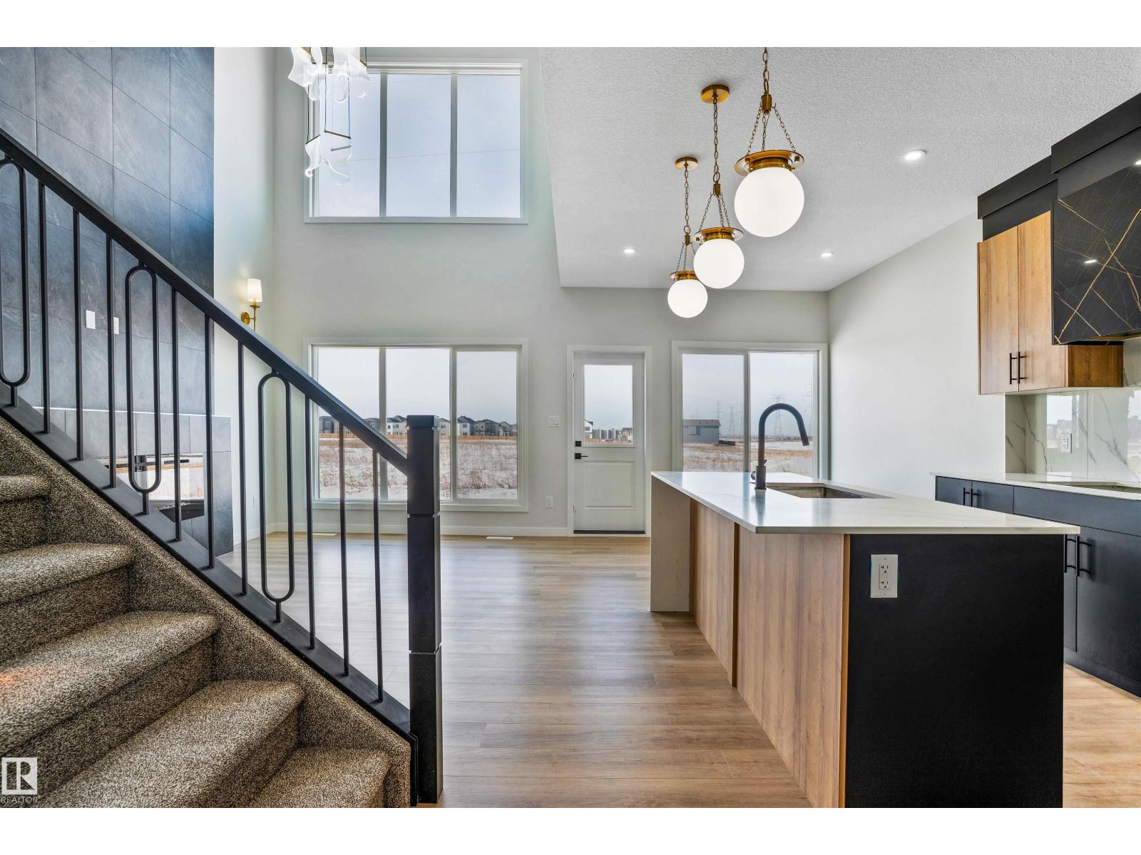 112 25 ST SW, edmonton, Alberta