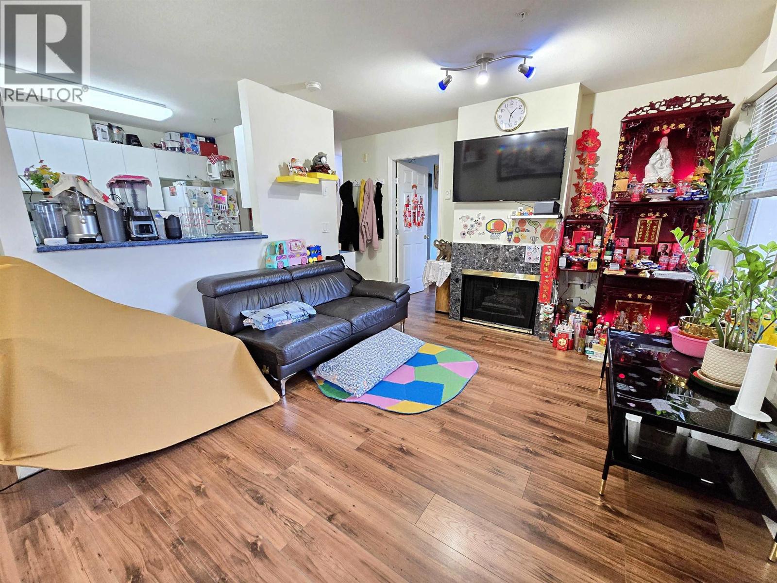 406 1145 Heffley Crescent, Coquitlam, British Columbia  V3B 7Z3 - Photo 4 - R3089134