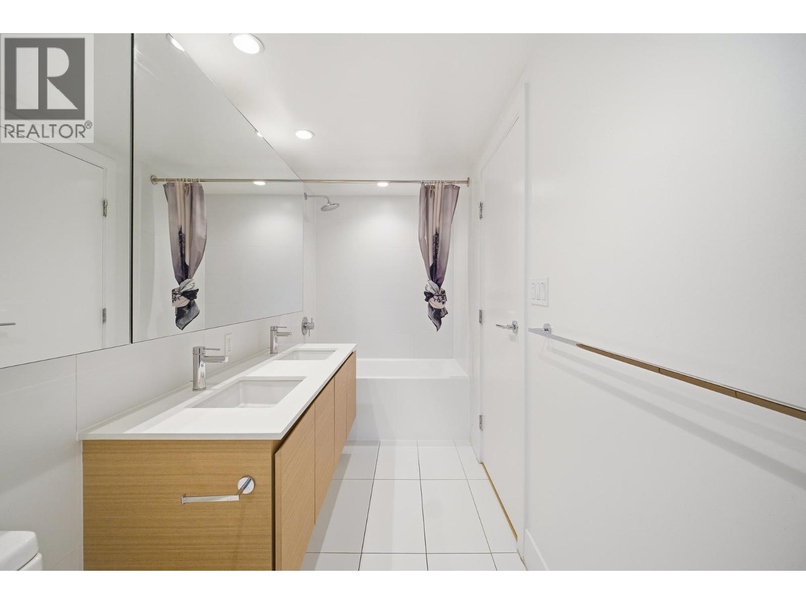 504 5508 Hollybridge Way, Richmond, British Columbia  V7C 0C7 - Photo 13 - R3089444