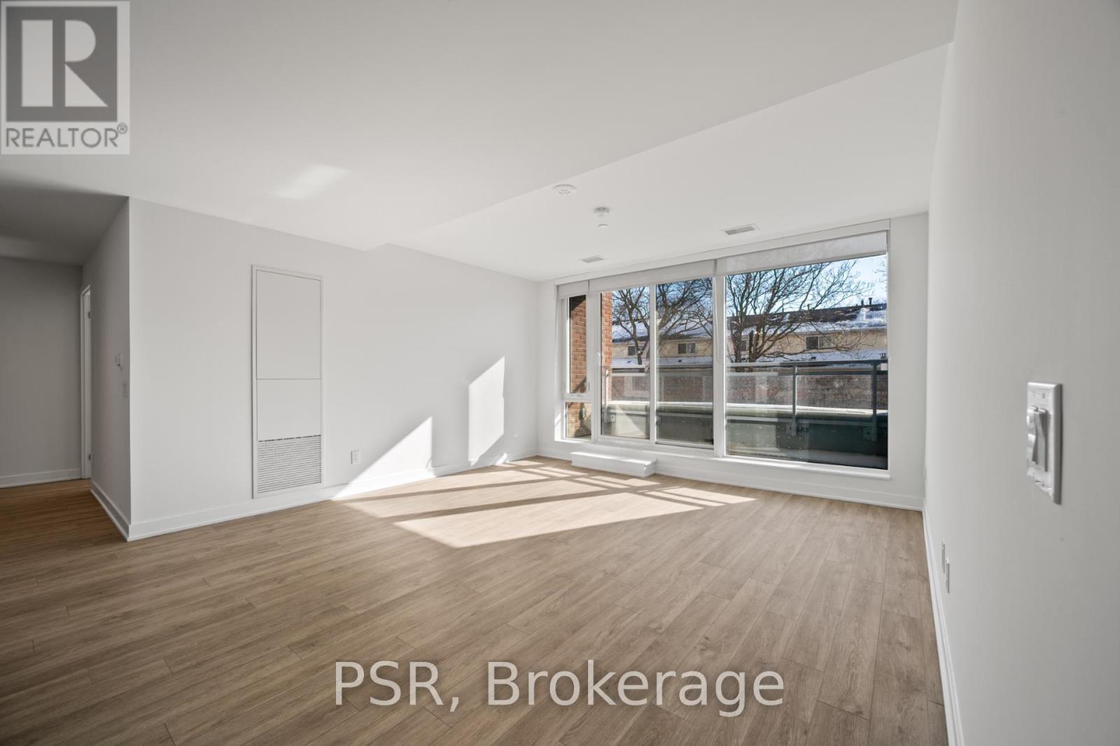 221 - 299 Campbell Avenue, Toronto, Ontario  M6P 3V7 - Photo 4 - W12785380