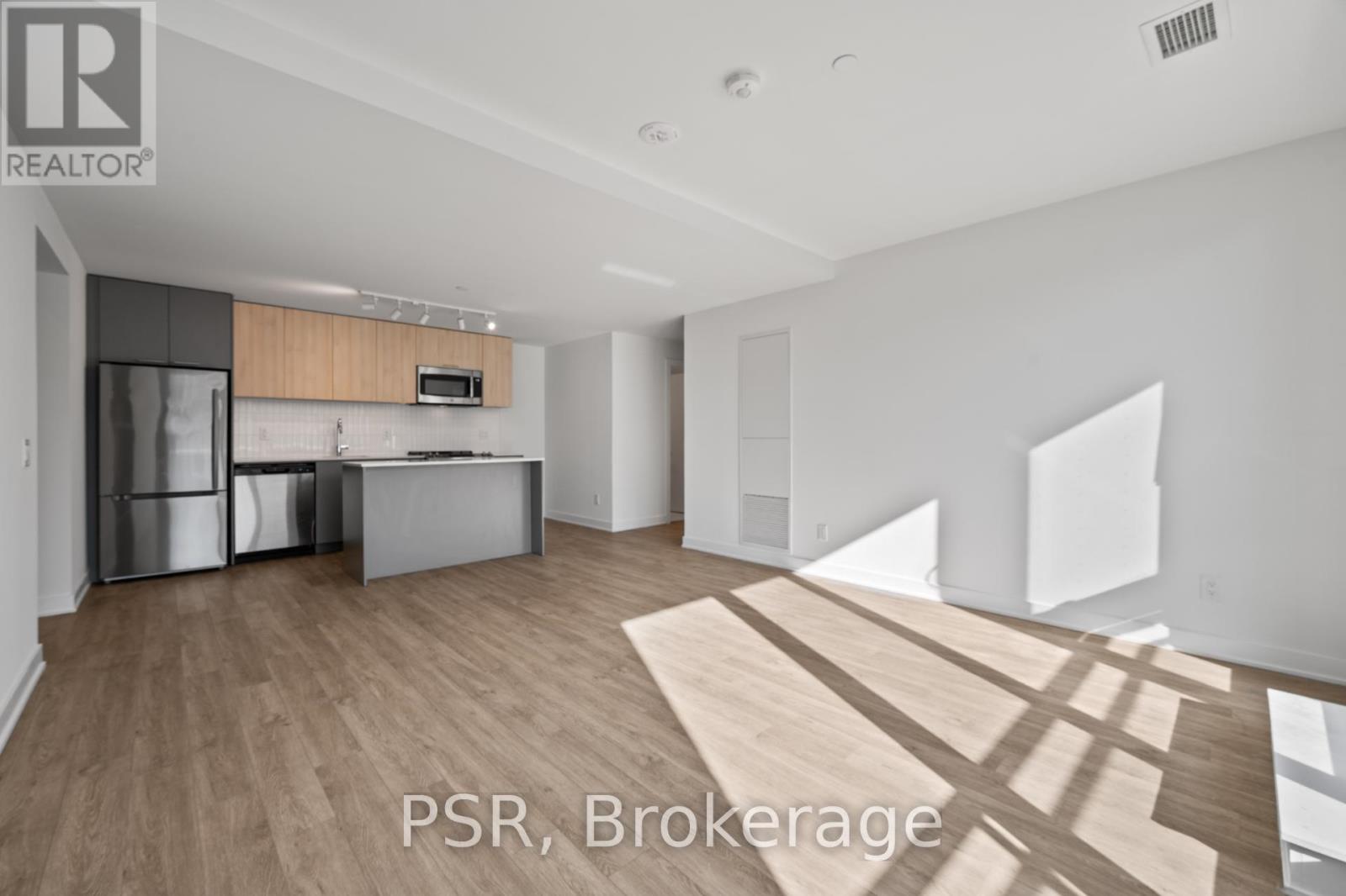 221 - 299 Campbell Avenue, Toronto, Ontario  M6P 3V7 - Photo 6 - W12785380