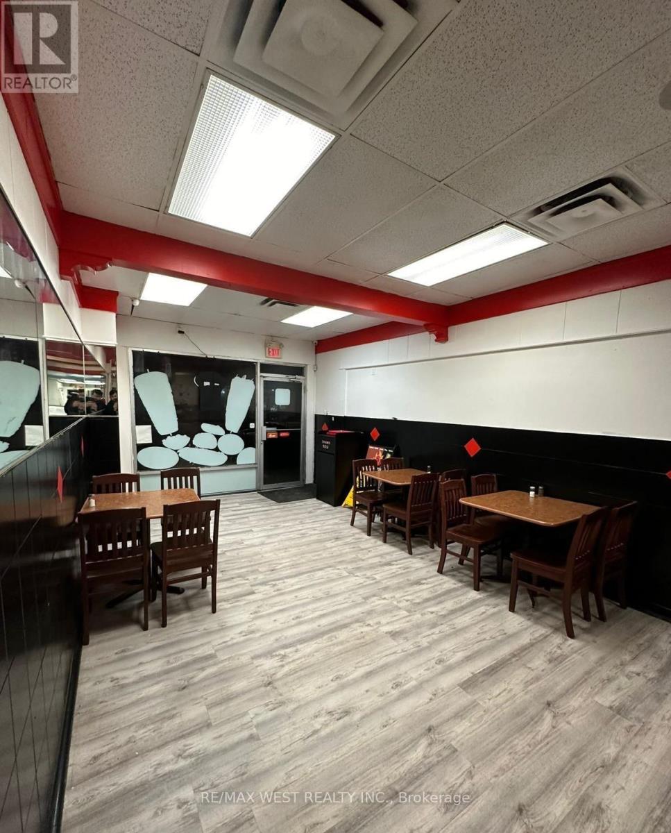 Store Front Plus Basement - 1210 King Street W, Toronto, Ontario  M6K 1G4 - Photo 12 - W12785392