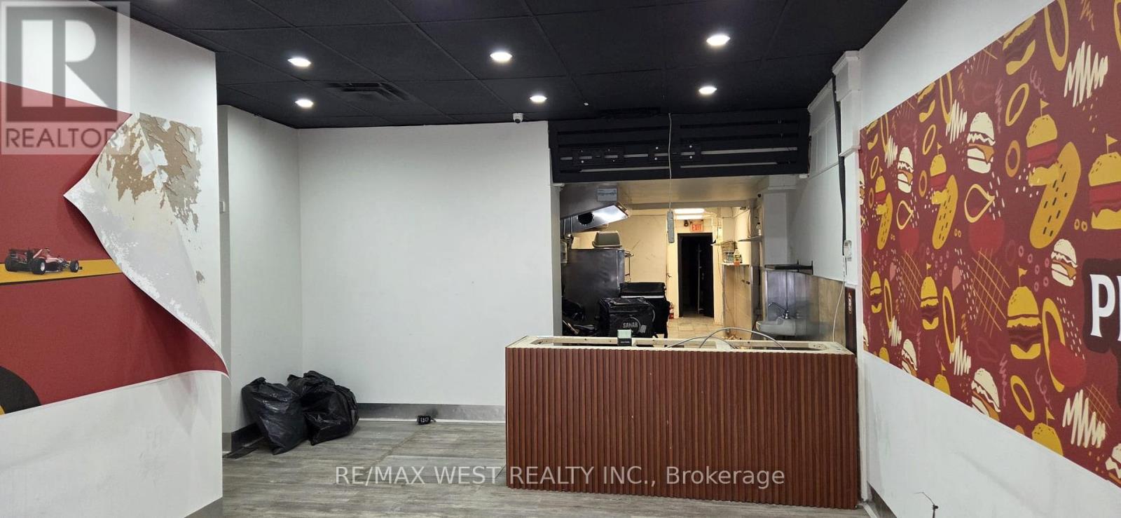 Store Front Plus Basement - 1210 King Street W, Toronto, Ontario  M6K 1G4 - Photo 3 - W12785392