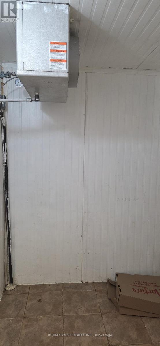 Store Front Plus Basement - 1210 King Street W, Toronto, Ontario  M6K 1G4 - Photo 5 - W12785392