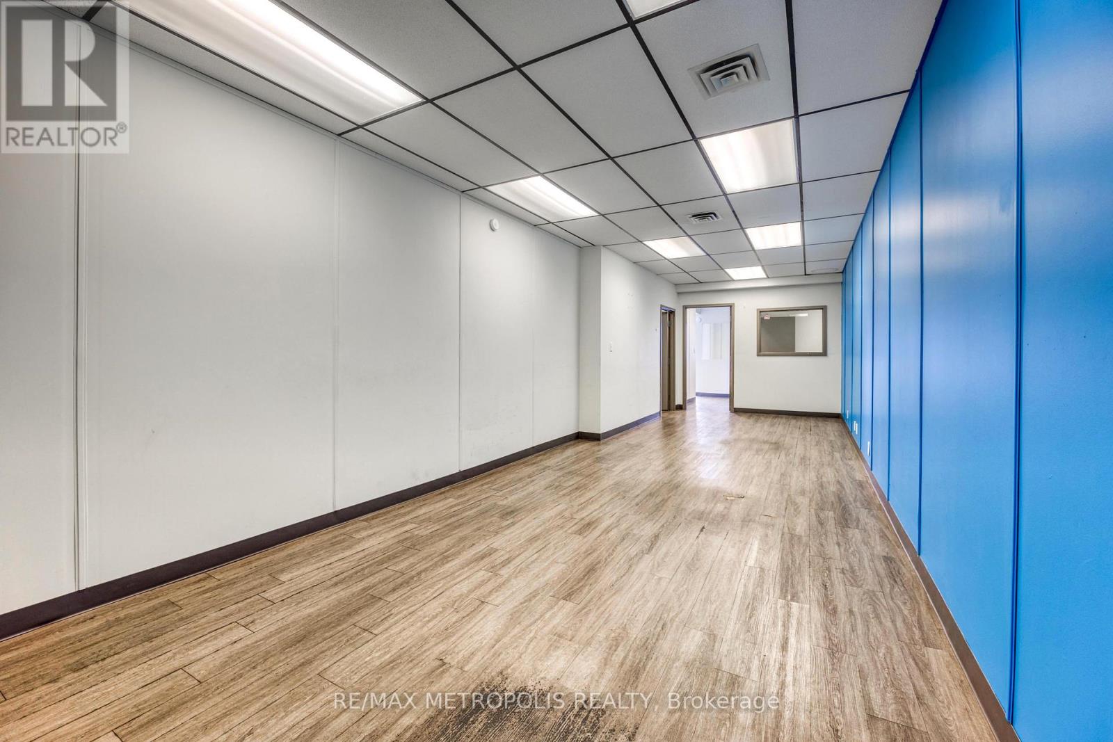 B - 373 Vidal Street S, Sarnia, Ontario  N7T 2V3 - Photo 13 - X12785376