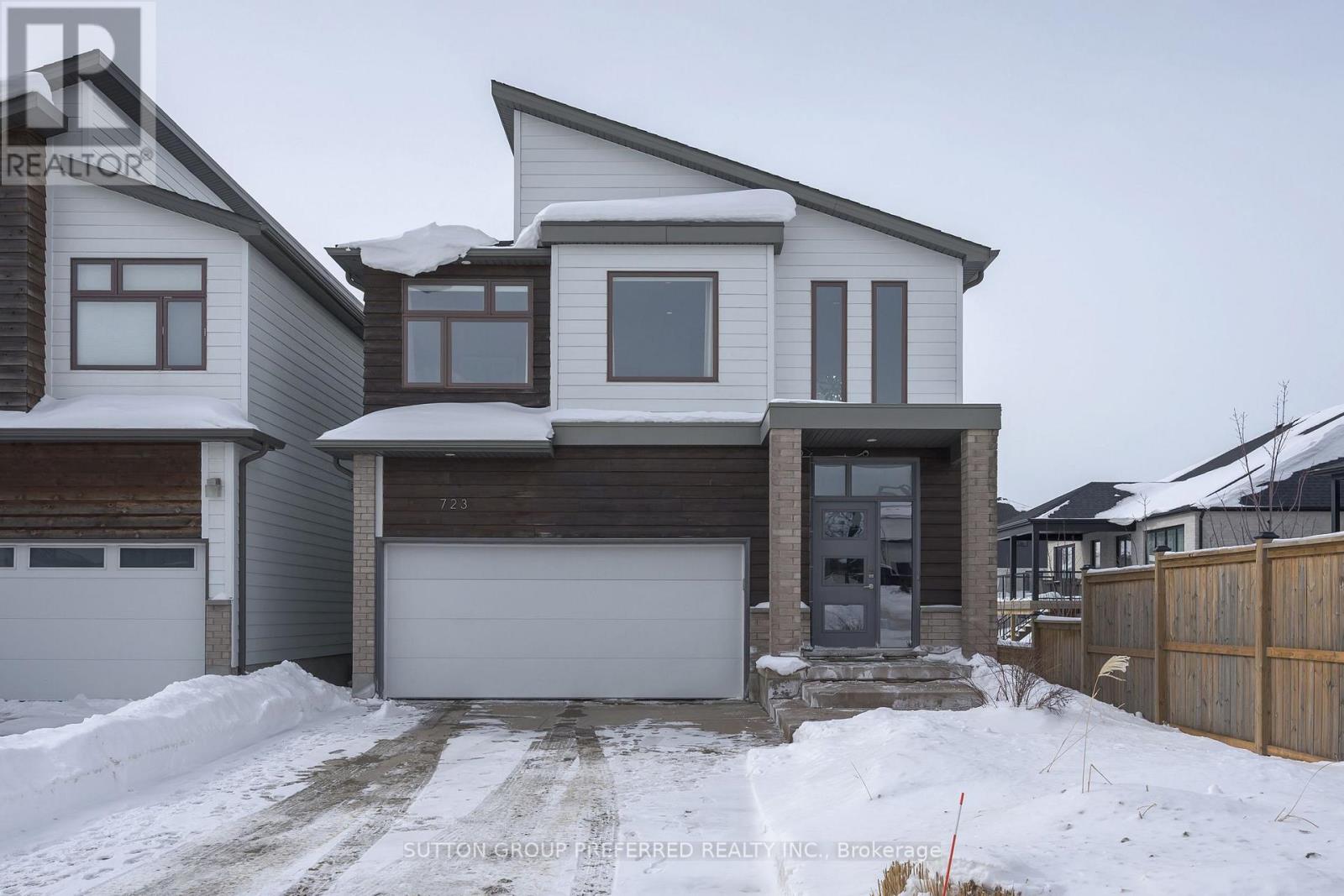 723 Apricot Drive, London South, Ontario  N6K 5A7 - Photo 2 - X12785416