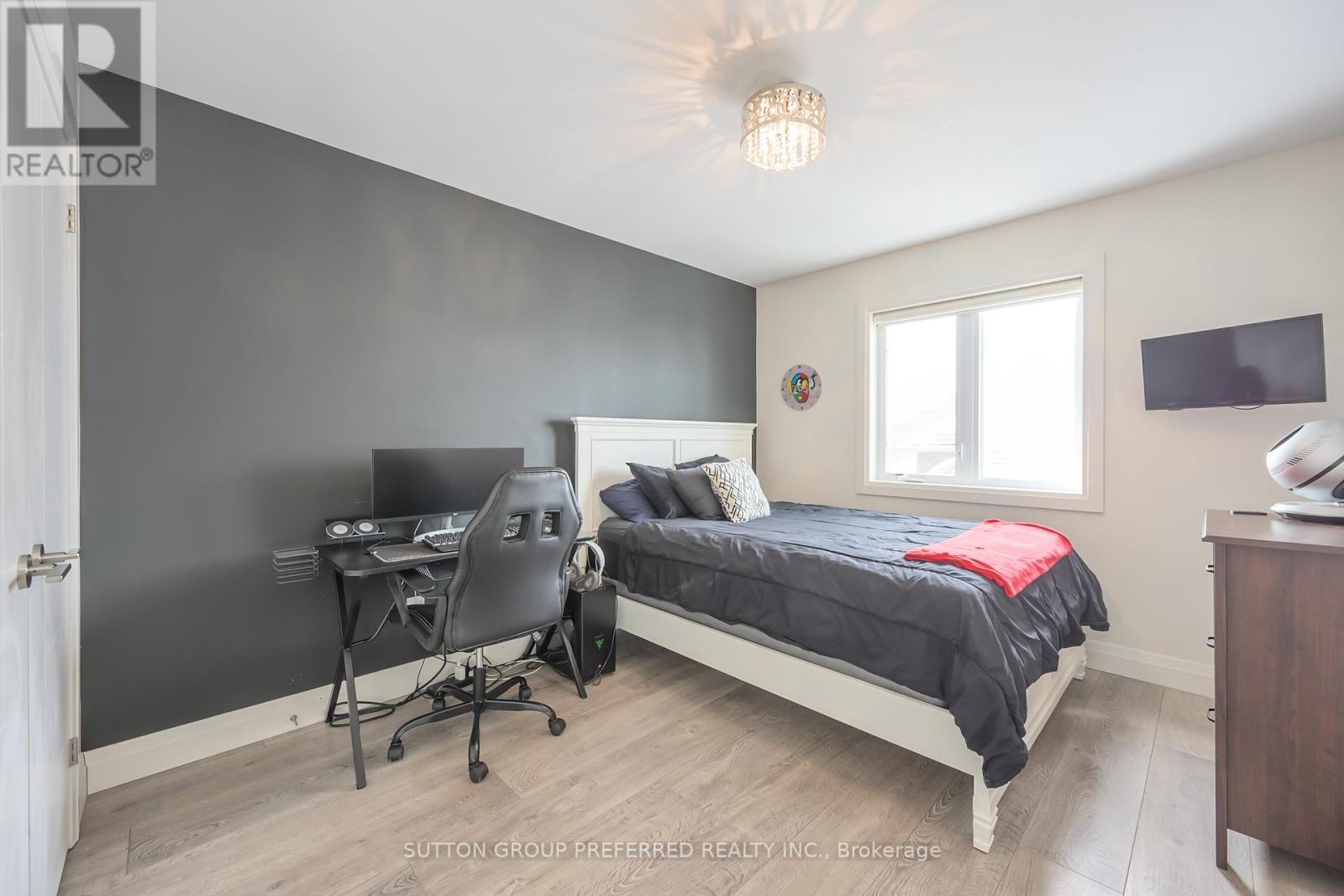 723 Apricot Drive, London South, Ontario  N6K 5A7 - Photo 33 - X12785416