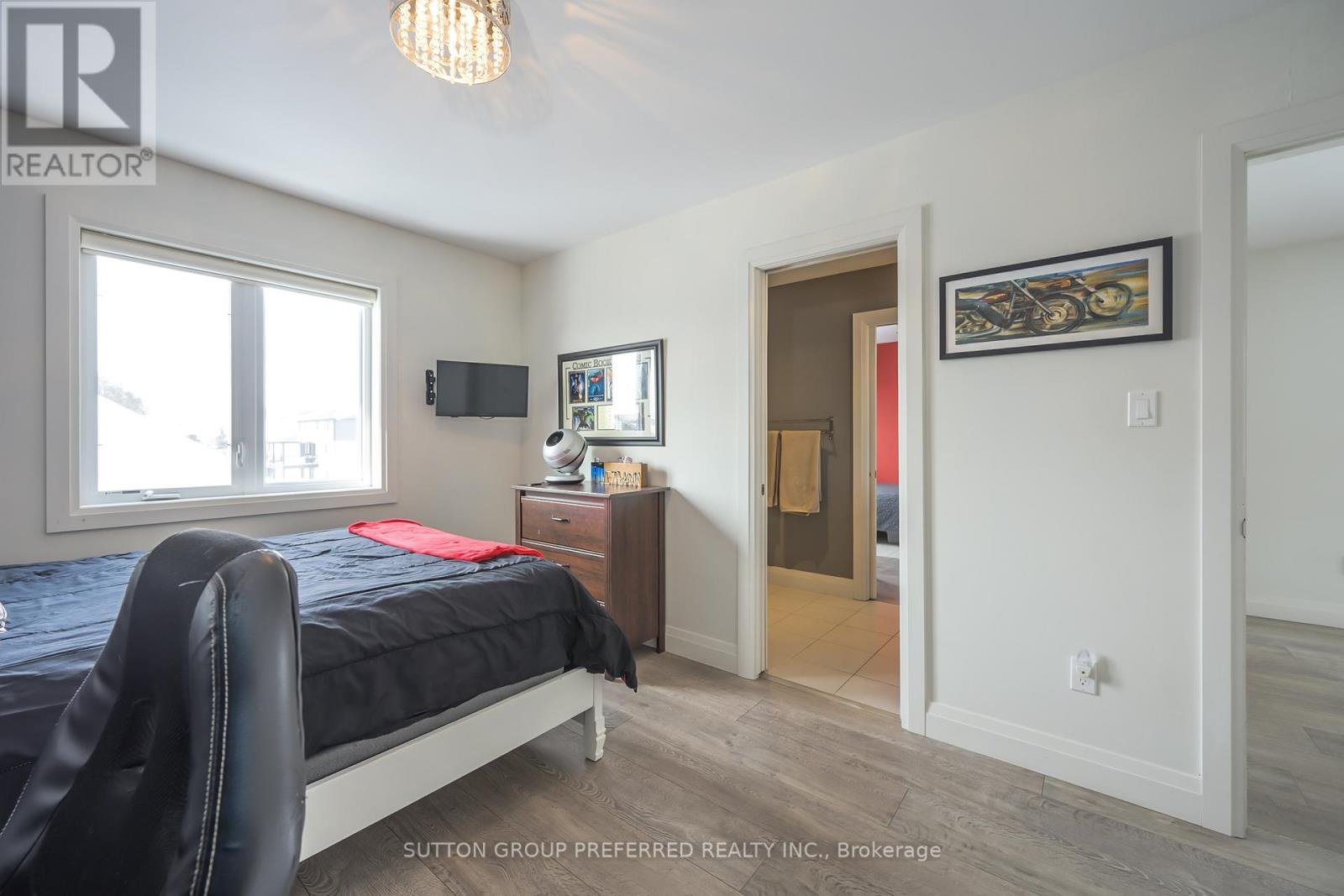 723 Apricot Drive, London South, Ontario  N6K 5A7 - Photo 34 - X12785416