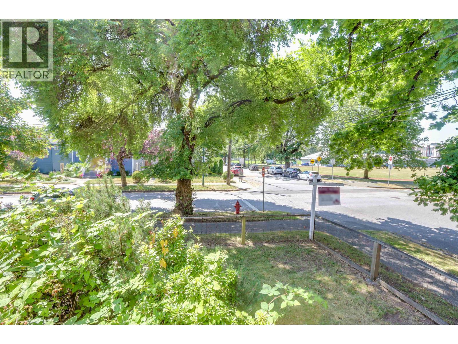 2305 Turner Street, Vancouver, British Columbia  V5L 2A6 - Photo 4 - R3089429