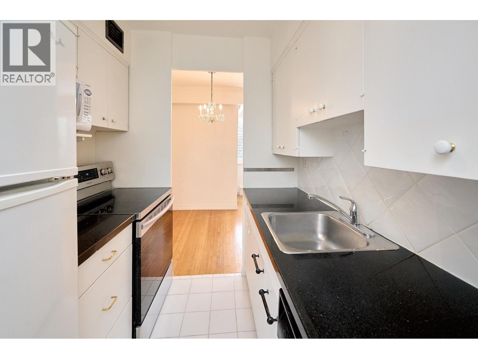 302 1315 Cardero Street, Vancouver, British Columbia  V6G 2J2 - Photo 11 - R3089482