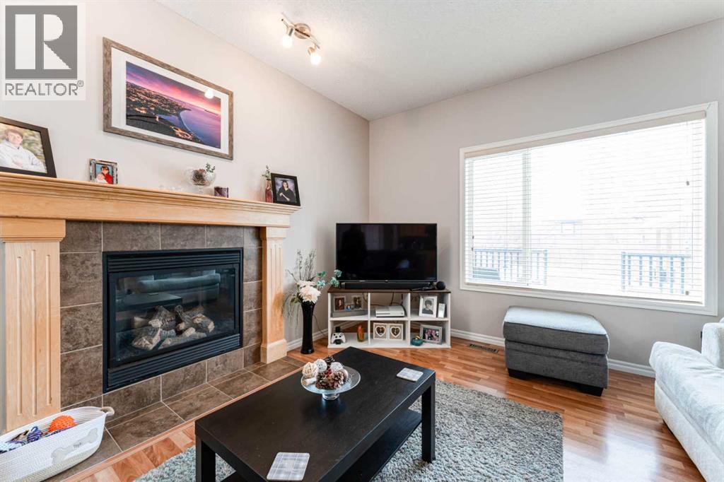 461 Boulder Creek Way Se, Langdon, Alberta  T0J 1X3 - Photo 3 - A2276704