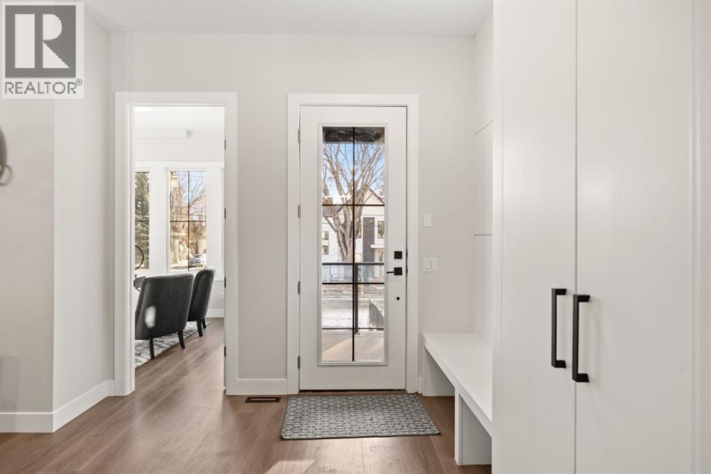 2528 7 Avenue Nw, Calgary, Alberta  T2N 1A4 - Photo 5 - A2280046