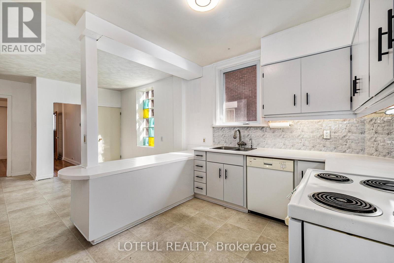 30 Foster Street, Ottawa, Ontario  K1Y 3J4 - Photo 7 - X12785484