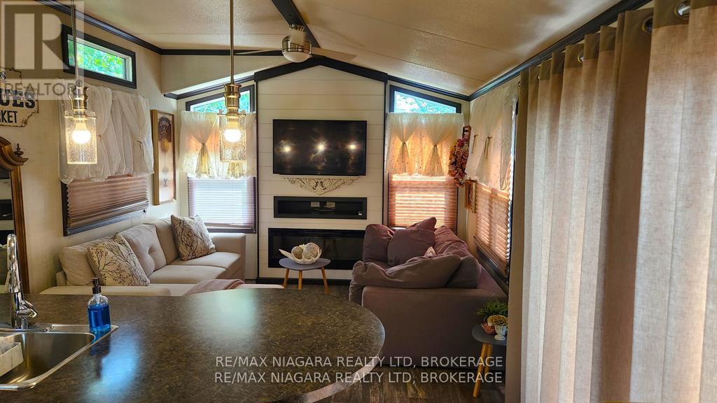 246 - 8845 Lundy's Lane, Niagara Falls, Ontario L2H 1H5 - Photo 6 - X12785418