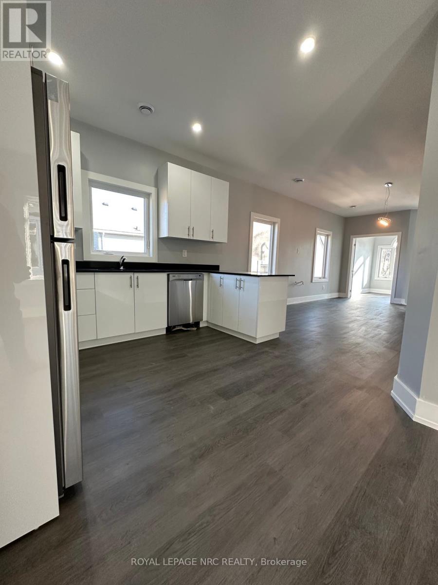 58 Griffith Street, Welland, Ontario  L3B 4G6 - Photo 12 - X12785422