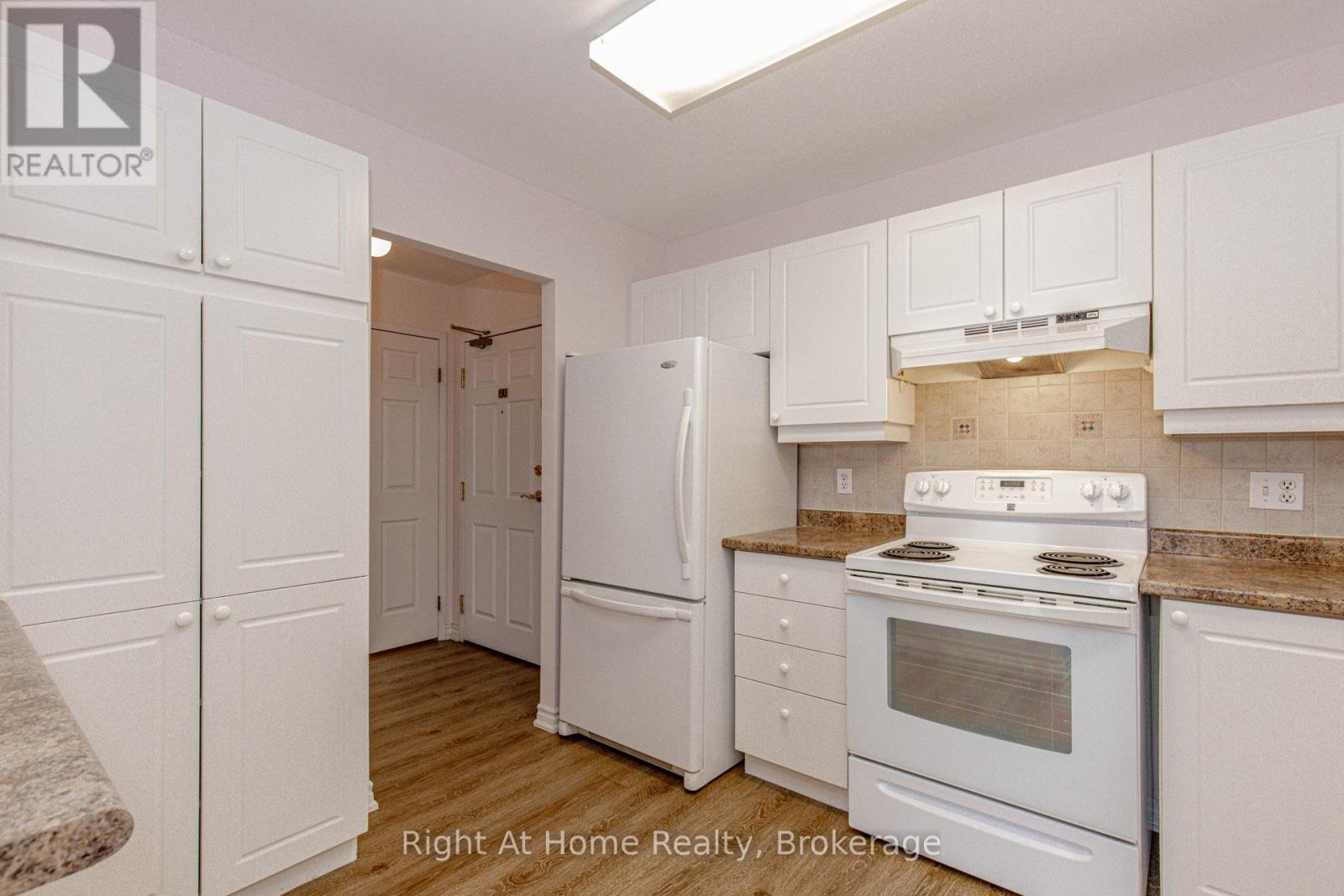 106 - 137 Martin Street, Milton, Ontario  L9T 5H4 - Photo 12 - W12785456