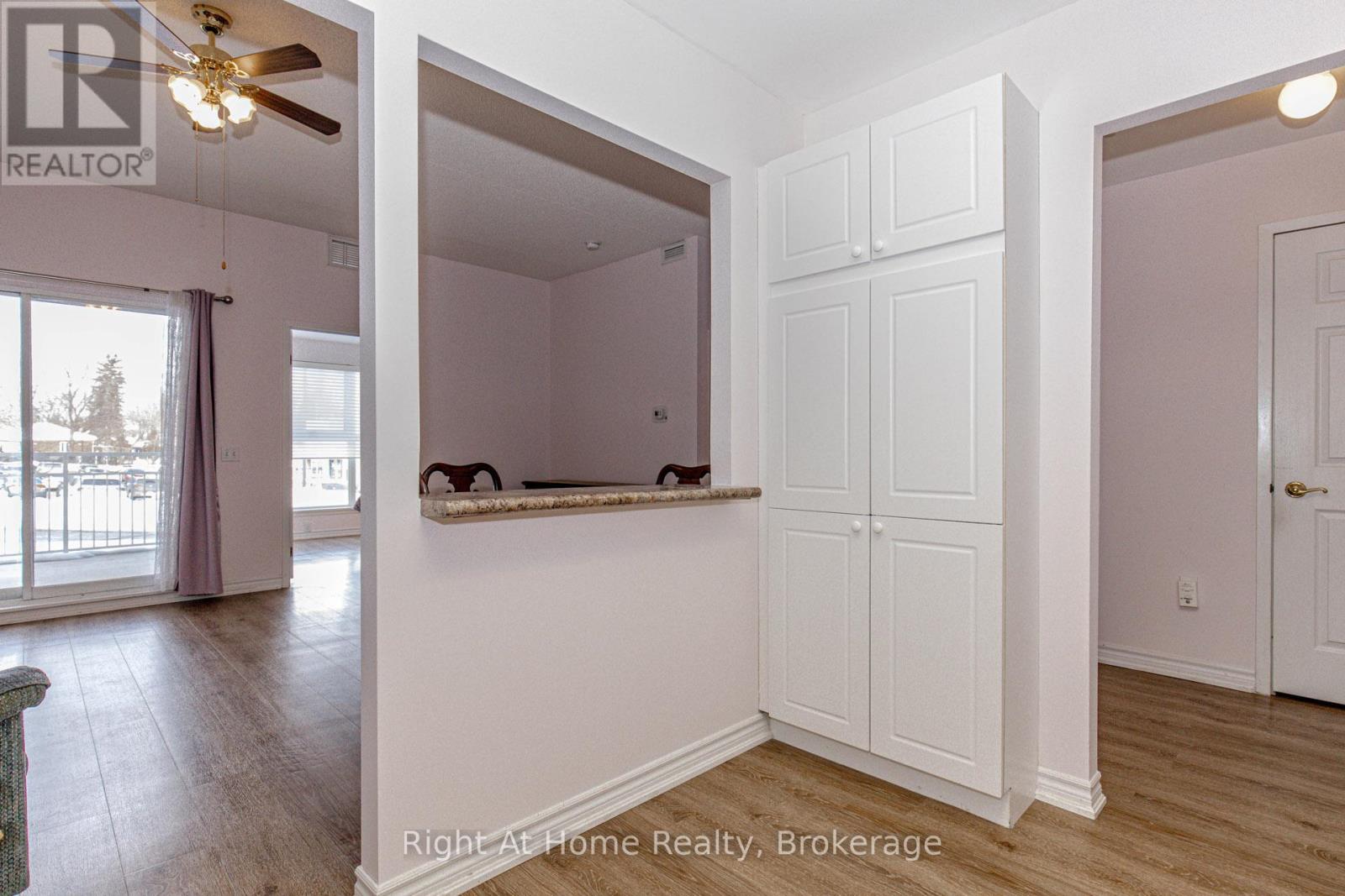 106 - 137 Martin Street, Milton, Ontario  L9T 5H4 - Photo 13 - W12785456