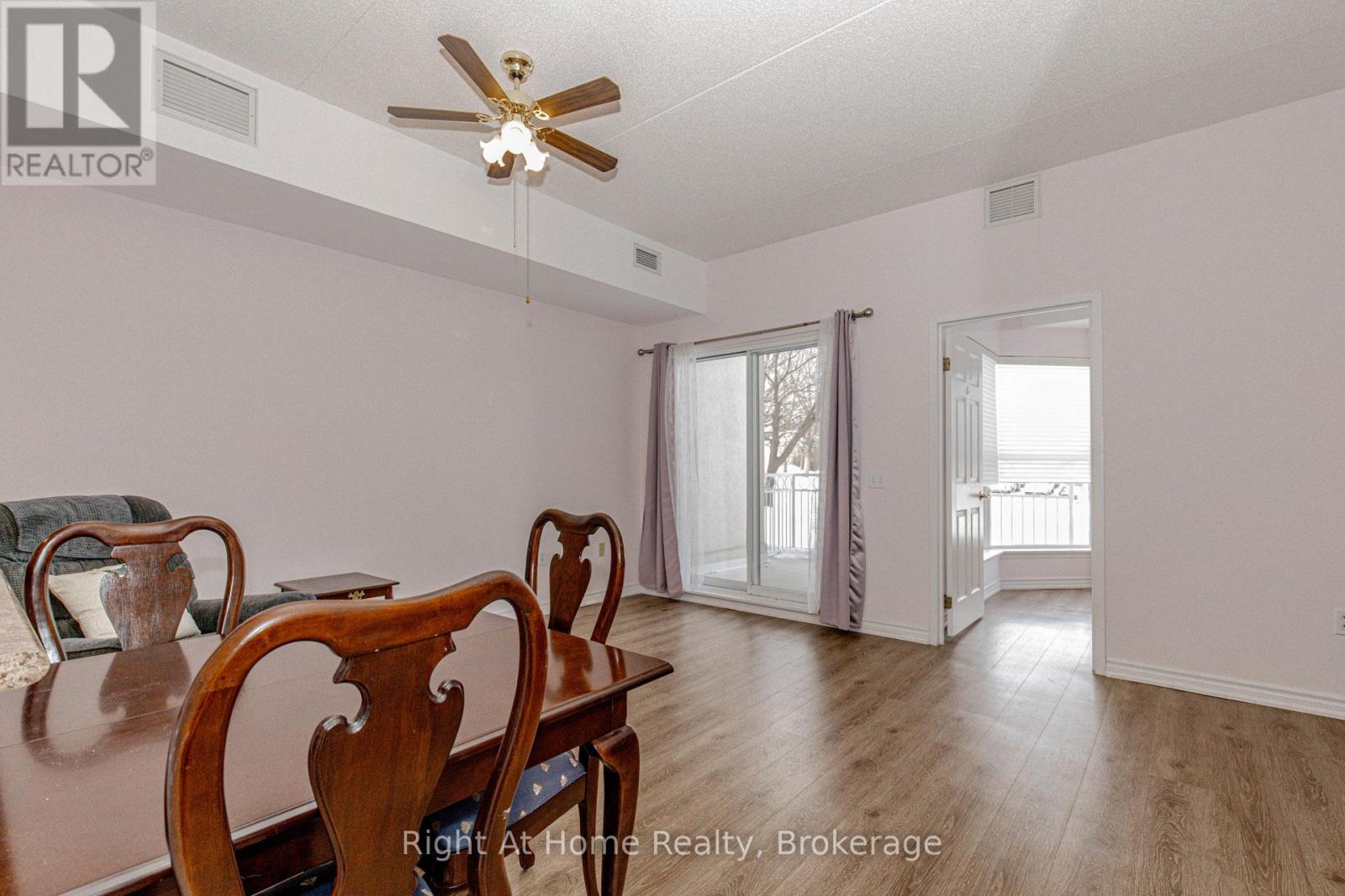 106 - 137 Martin Street, Milton, Ontario  L9T 5H4 - Photo 15 - W12785456